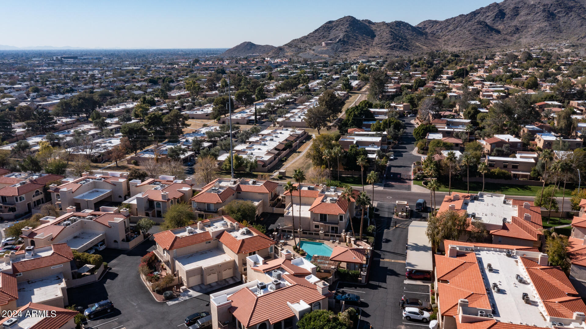 10410 N CAVE CREEK Road, 2036