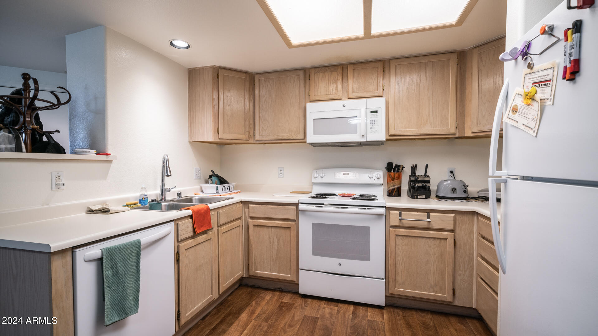 10410 N CAVE CREEK Road, 1038