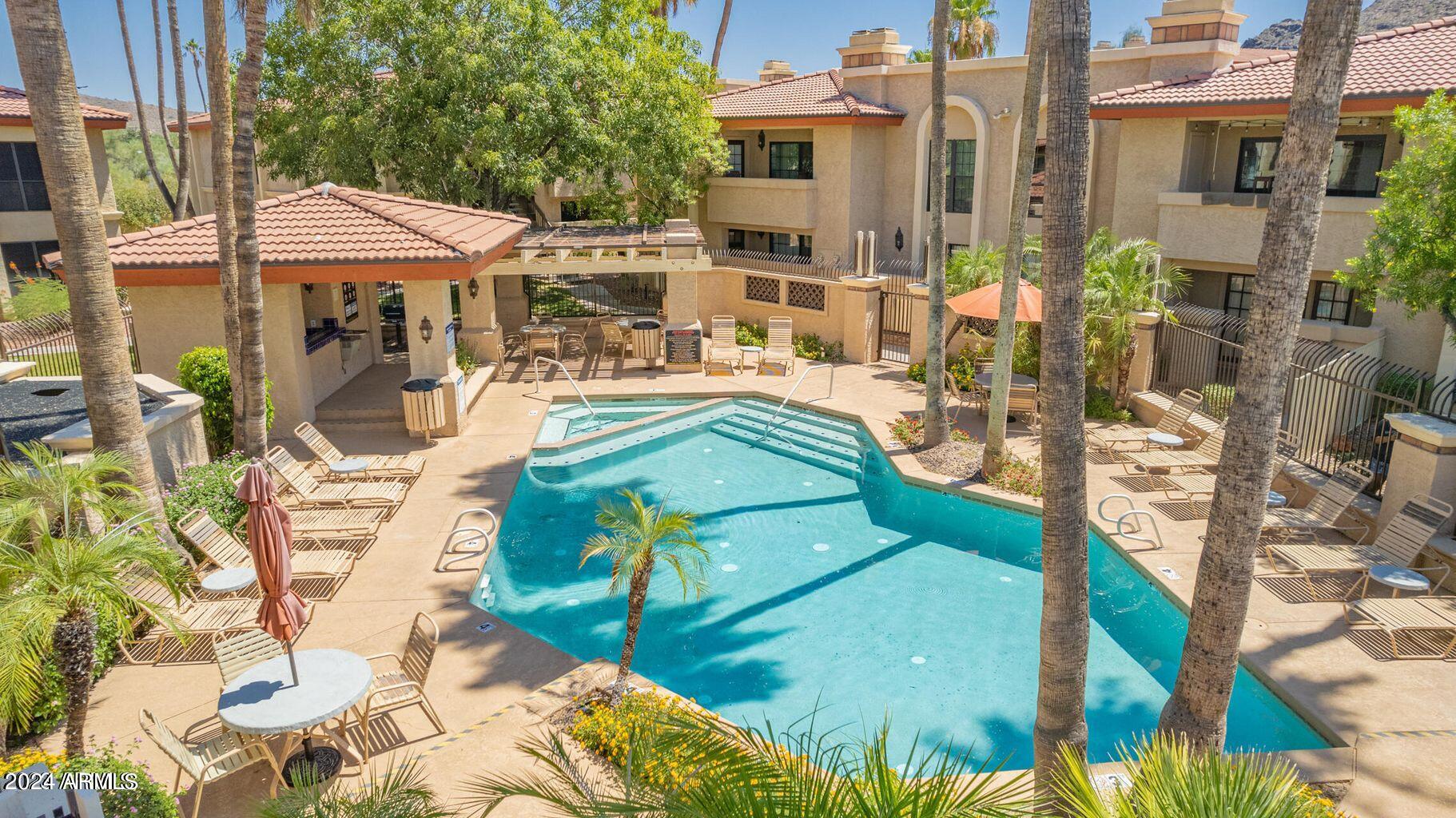 10410 N CAVE CREEK Road, 1038