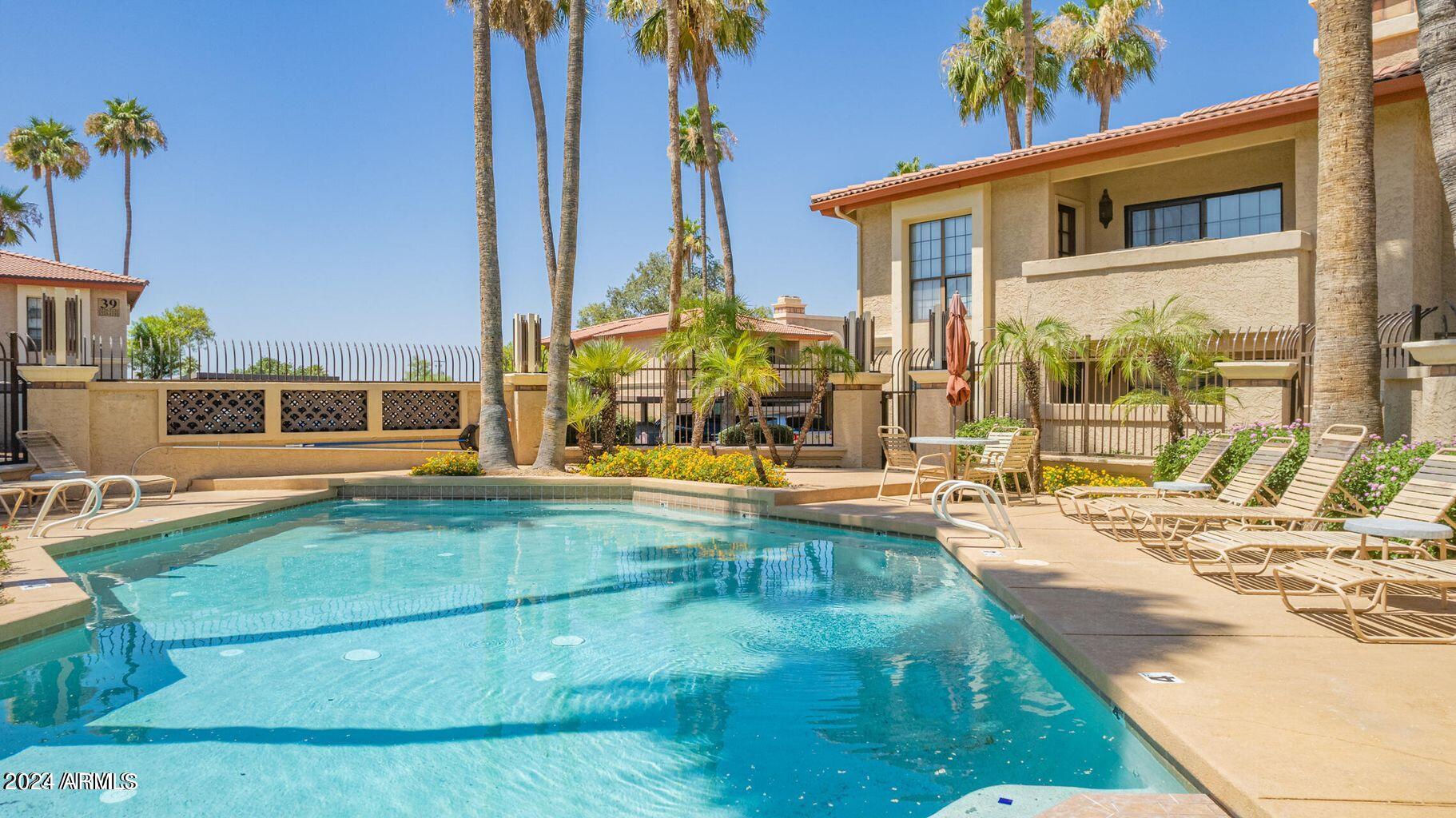 10410 N CAVE CREEK Road, 1038