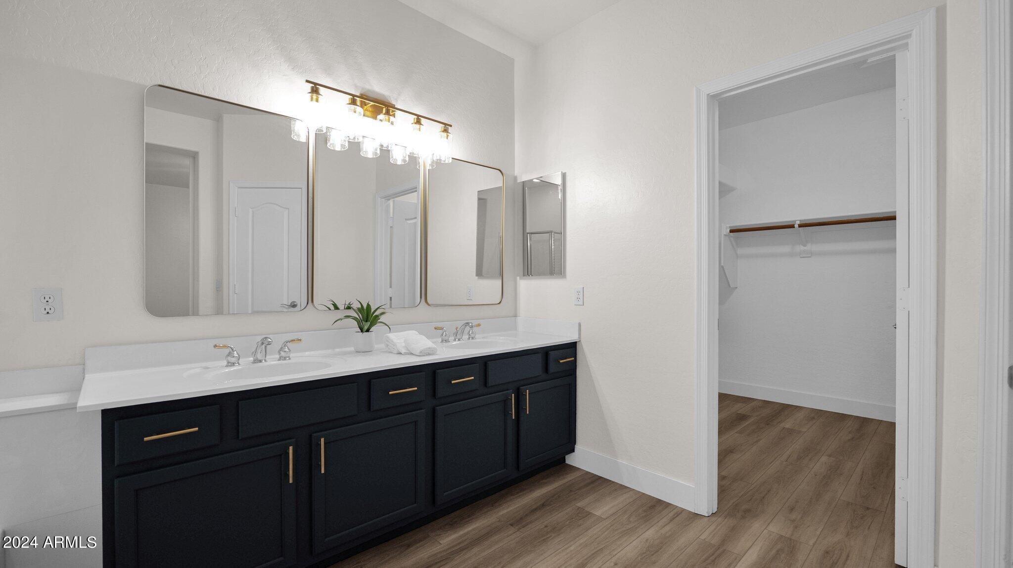 7245 E DESERT VISTA Road