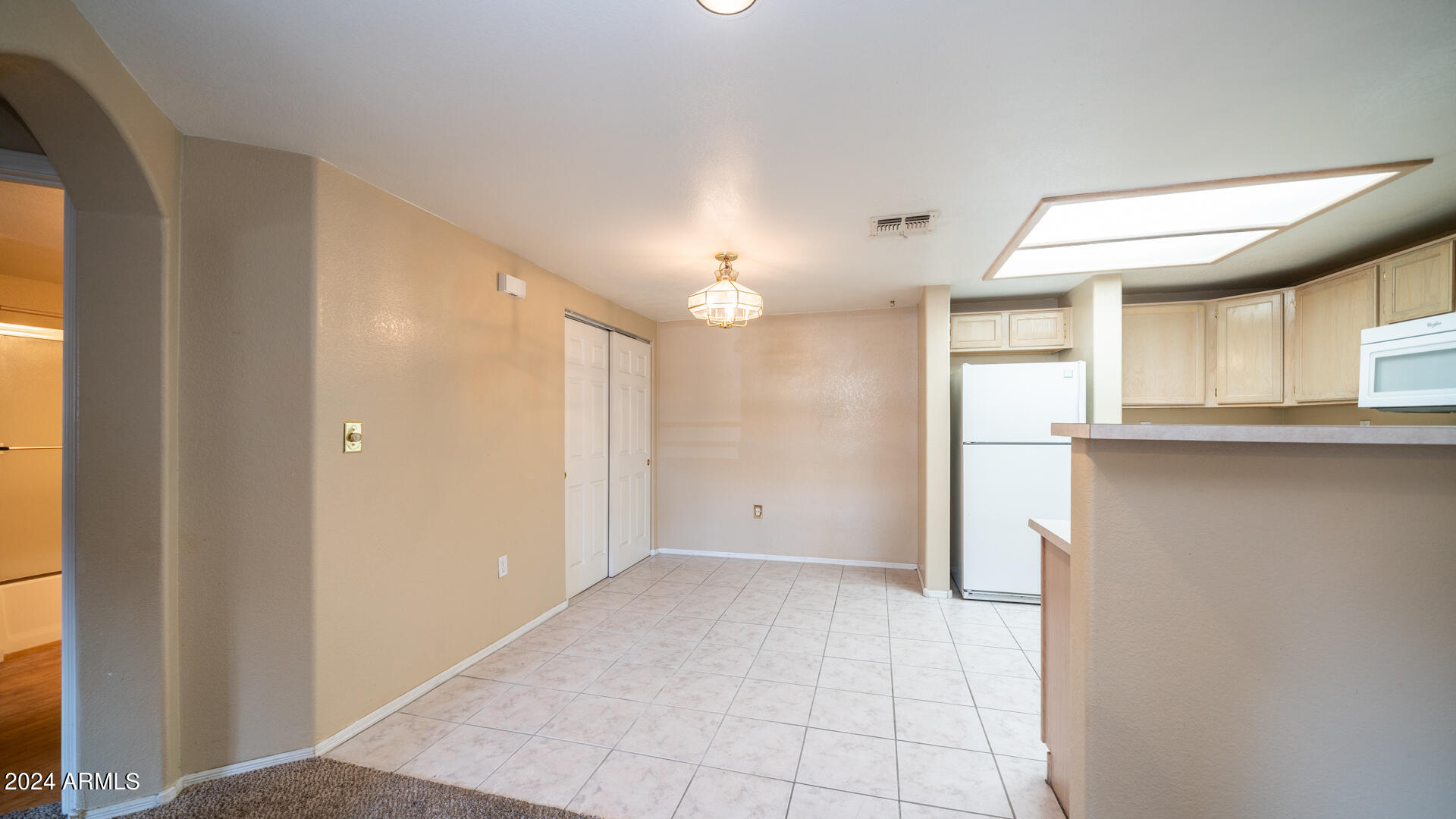 10410 N CAVE CREEK Road, 1114