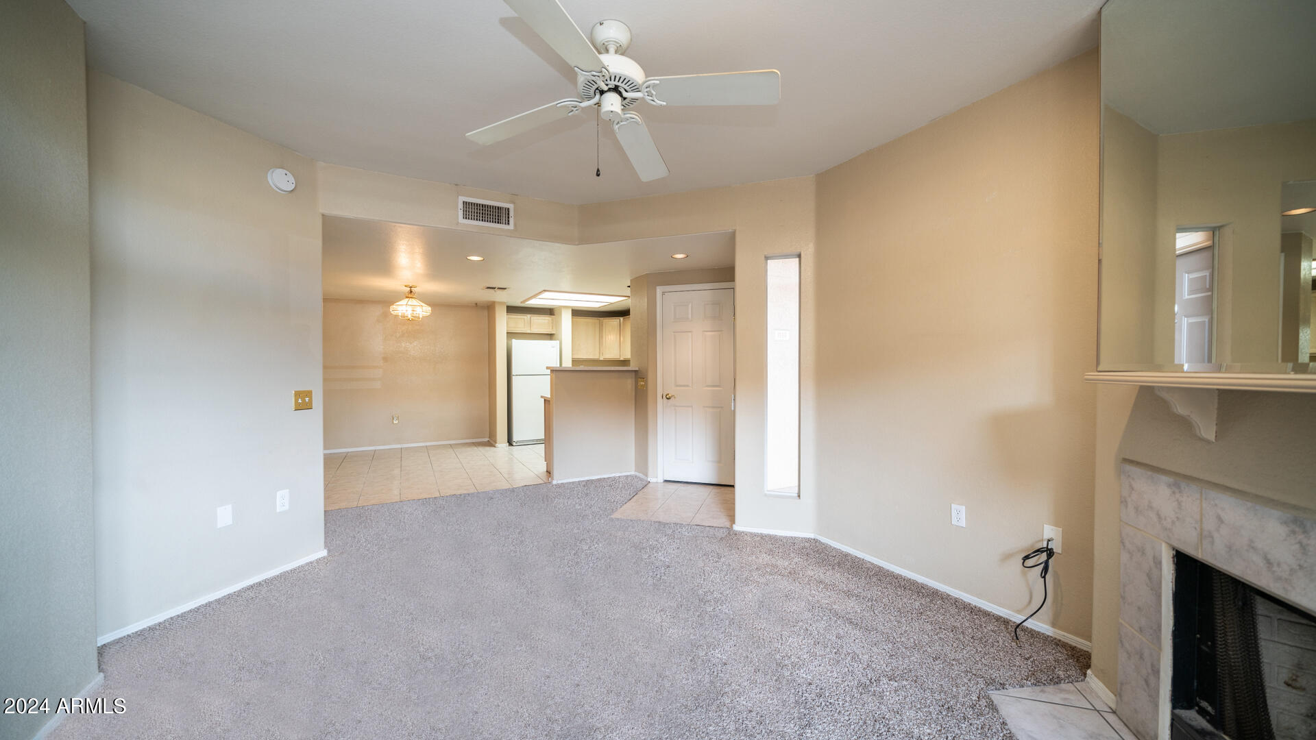 10410 N CAVE CREEK Road, 1114