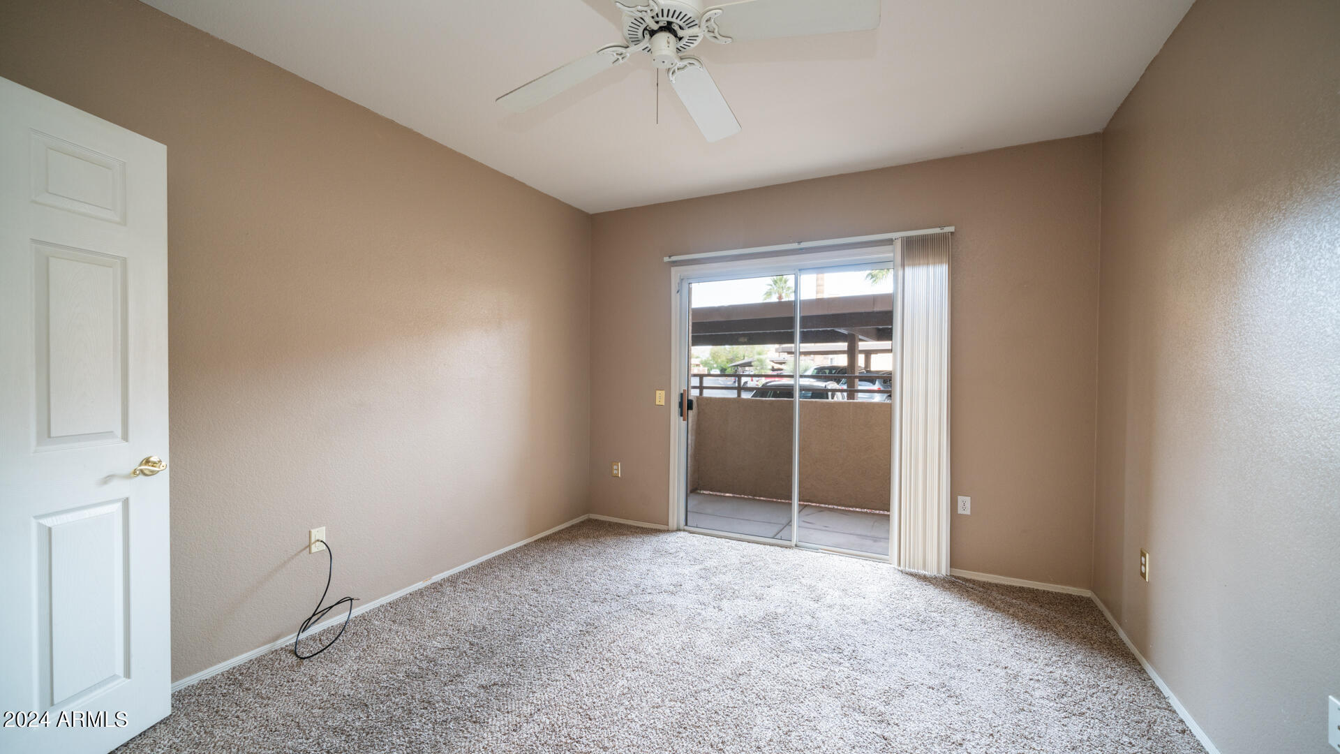 10410 N CAVE CREEK Road, 1114