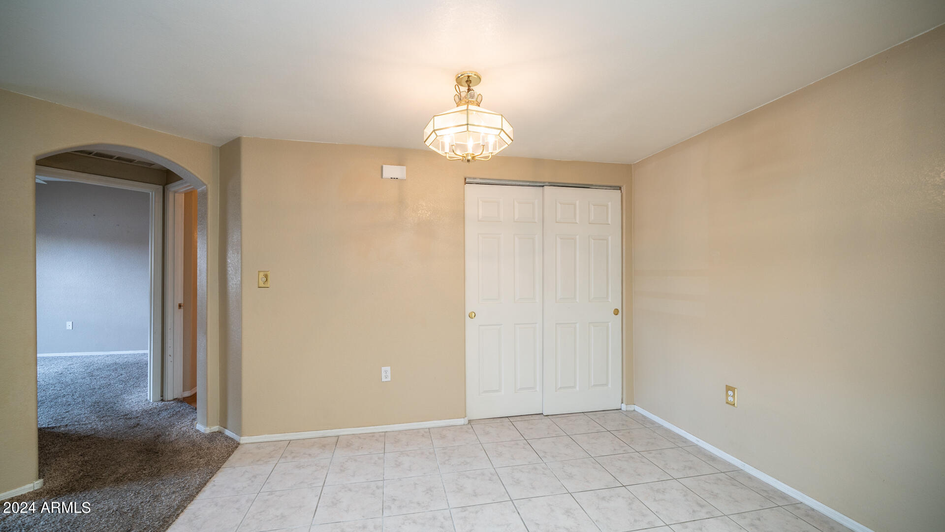 10410 N CAVE CREEK Road, 1114