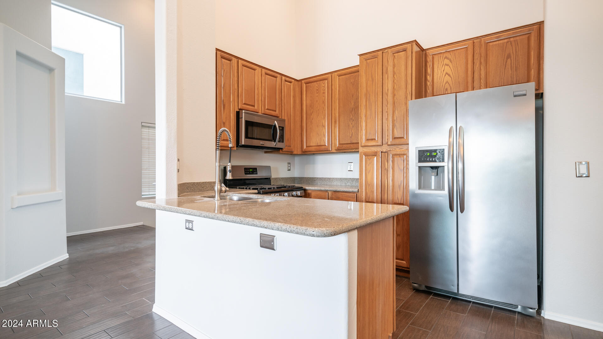 7580 E EARLL Drive, 84