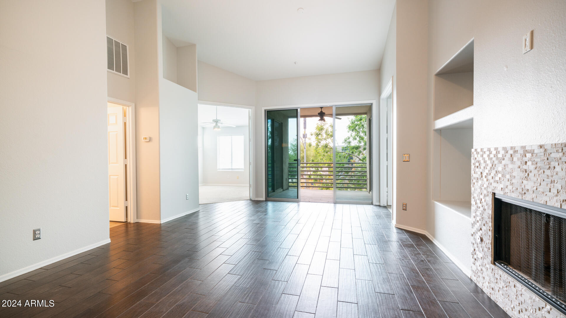 7580 E EARLL Drive, 84