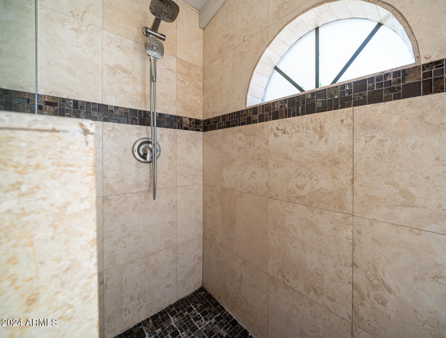 11011 N 92ND Street, 1018