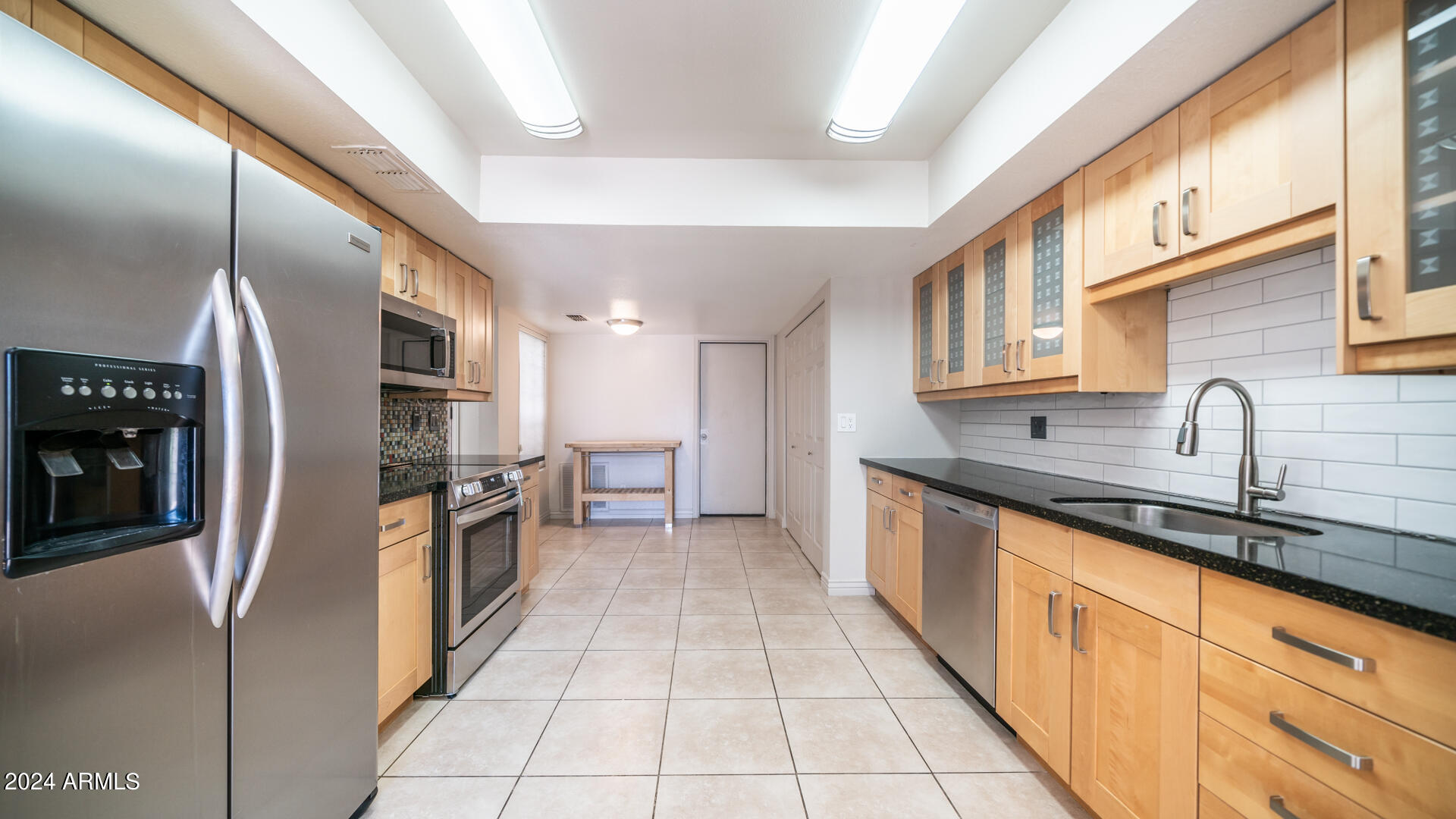 11011 N 92ND Street, 1018