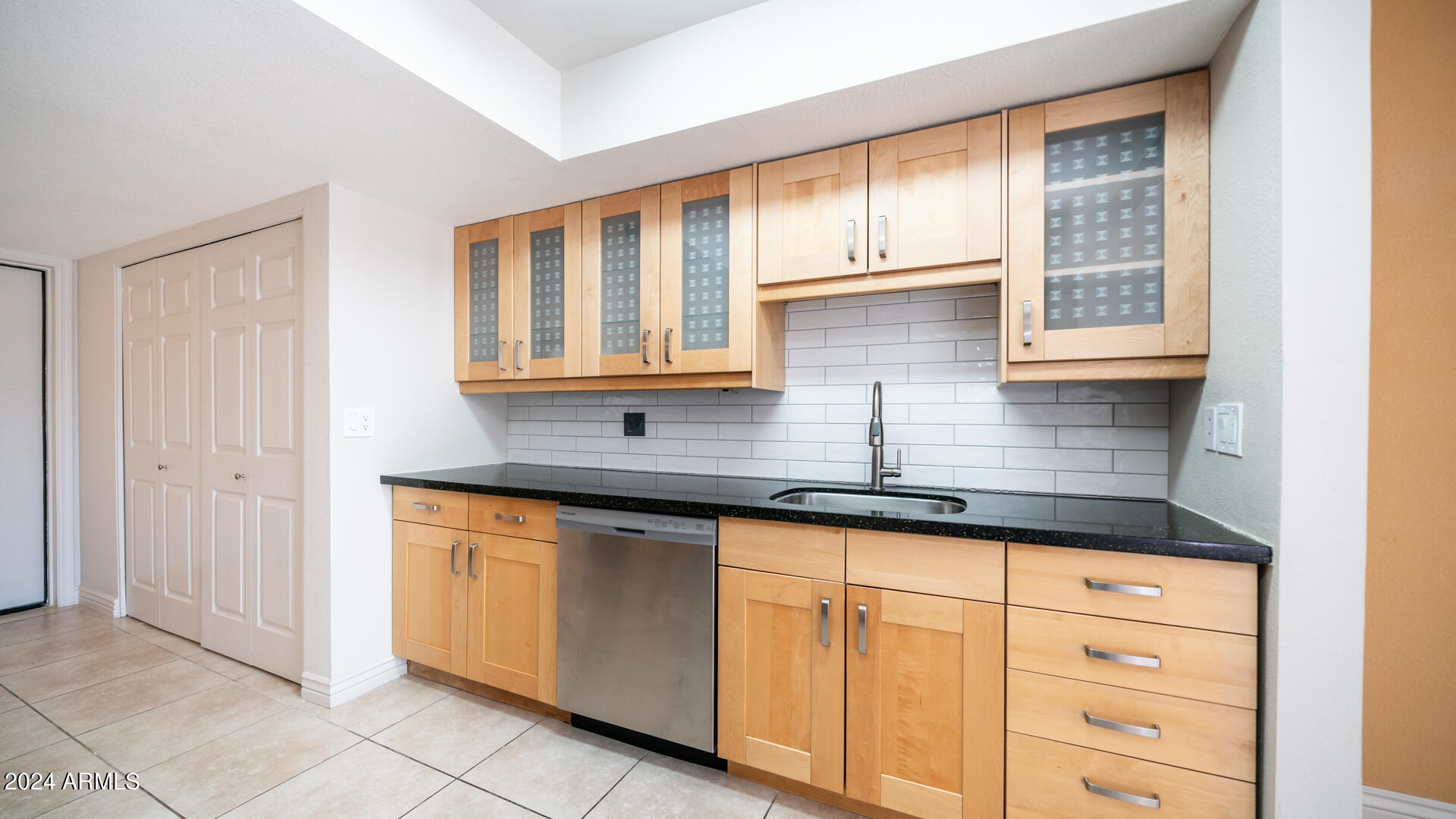 11011 N 92ND Street, 1018