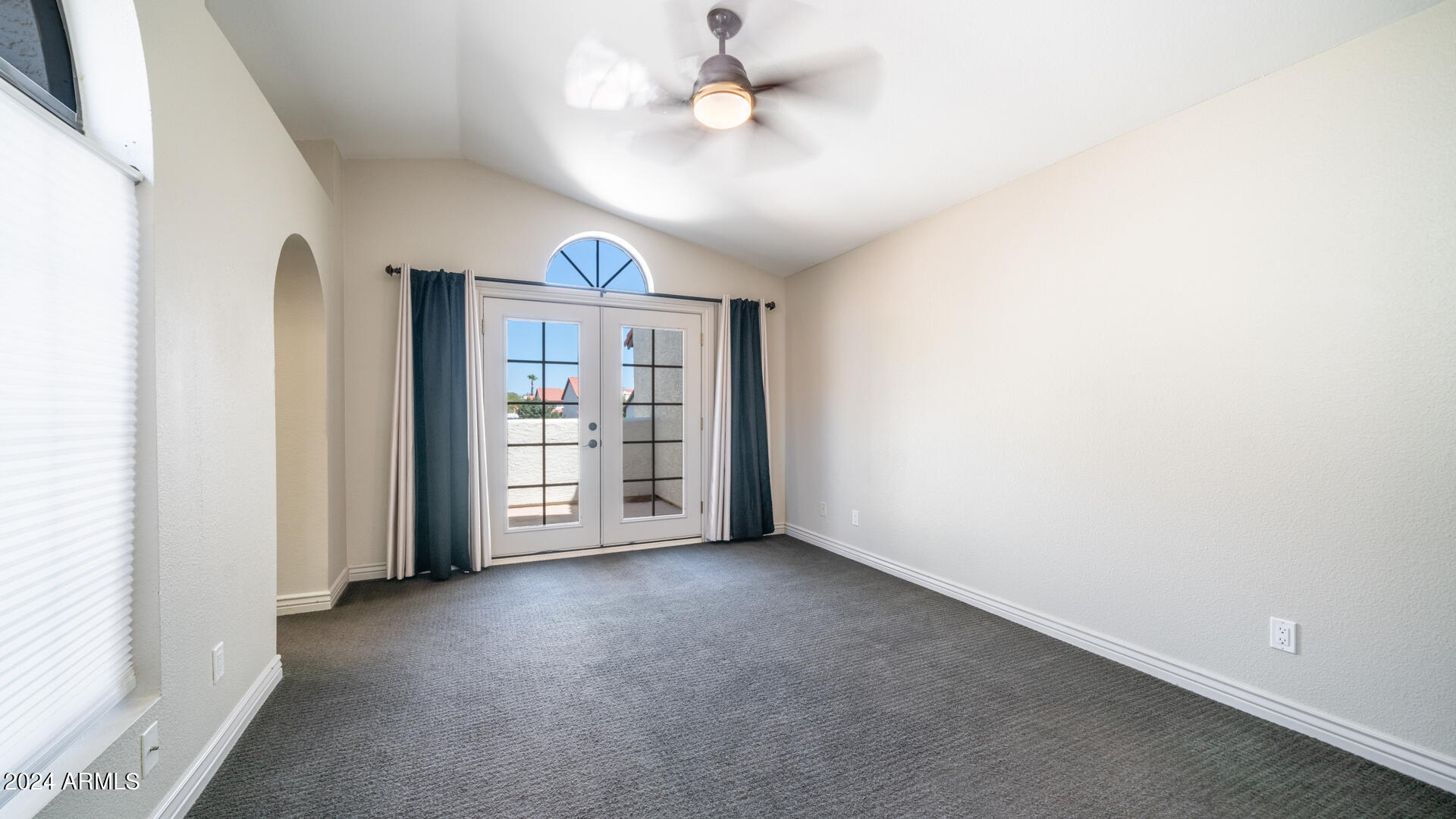 11011 N 92ND Street, 1018