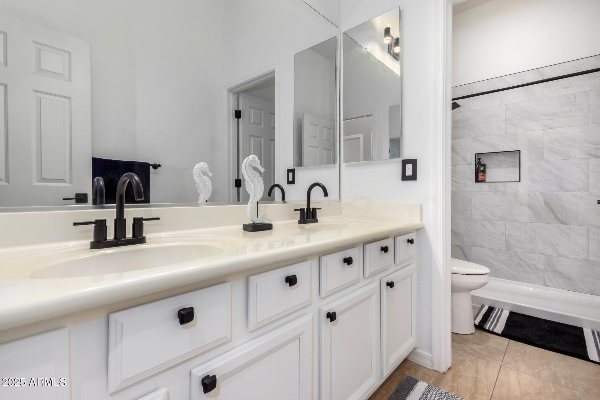 15416 W VALENTINE Street