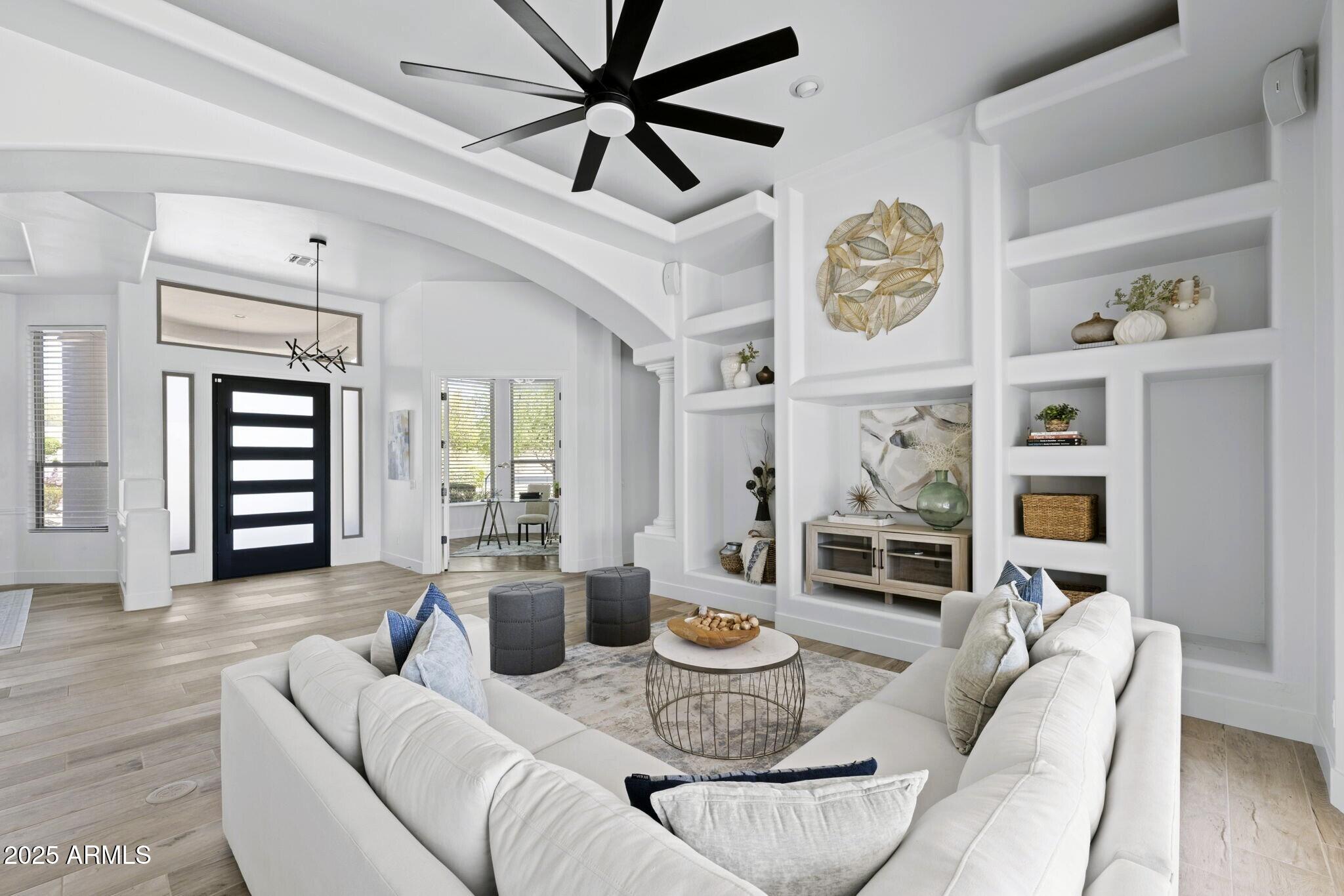 3946 N PINNACLE HILLS Circle