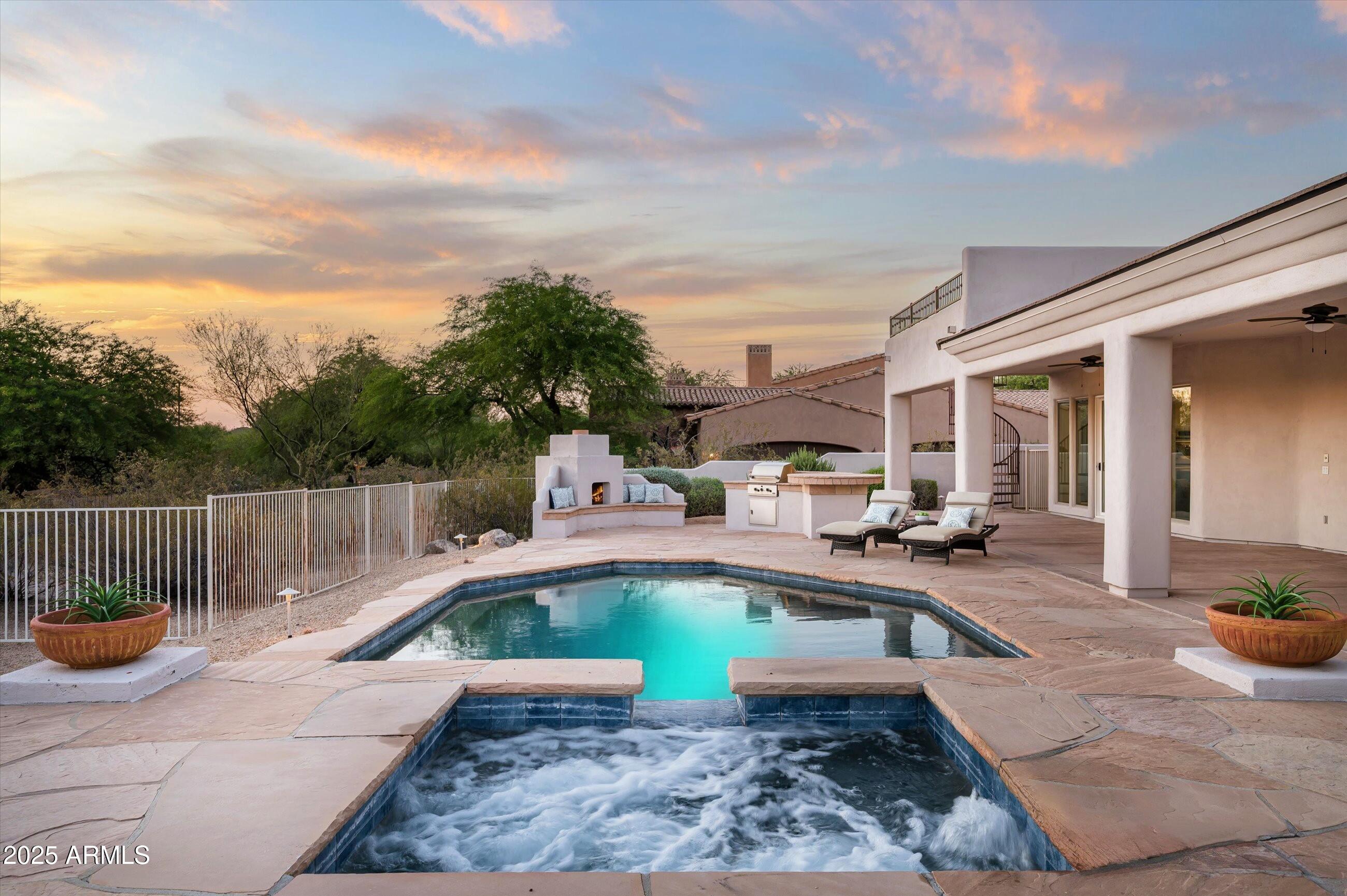 3946 N PINNACLE HILLS Circle