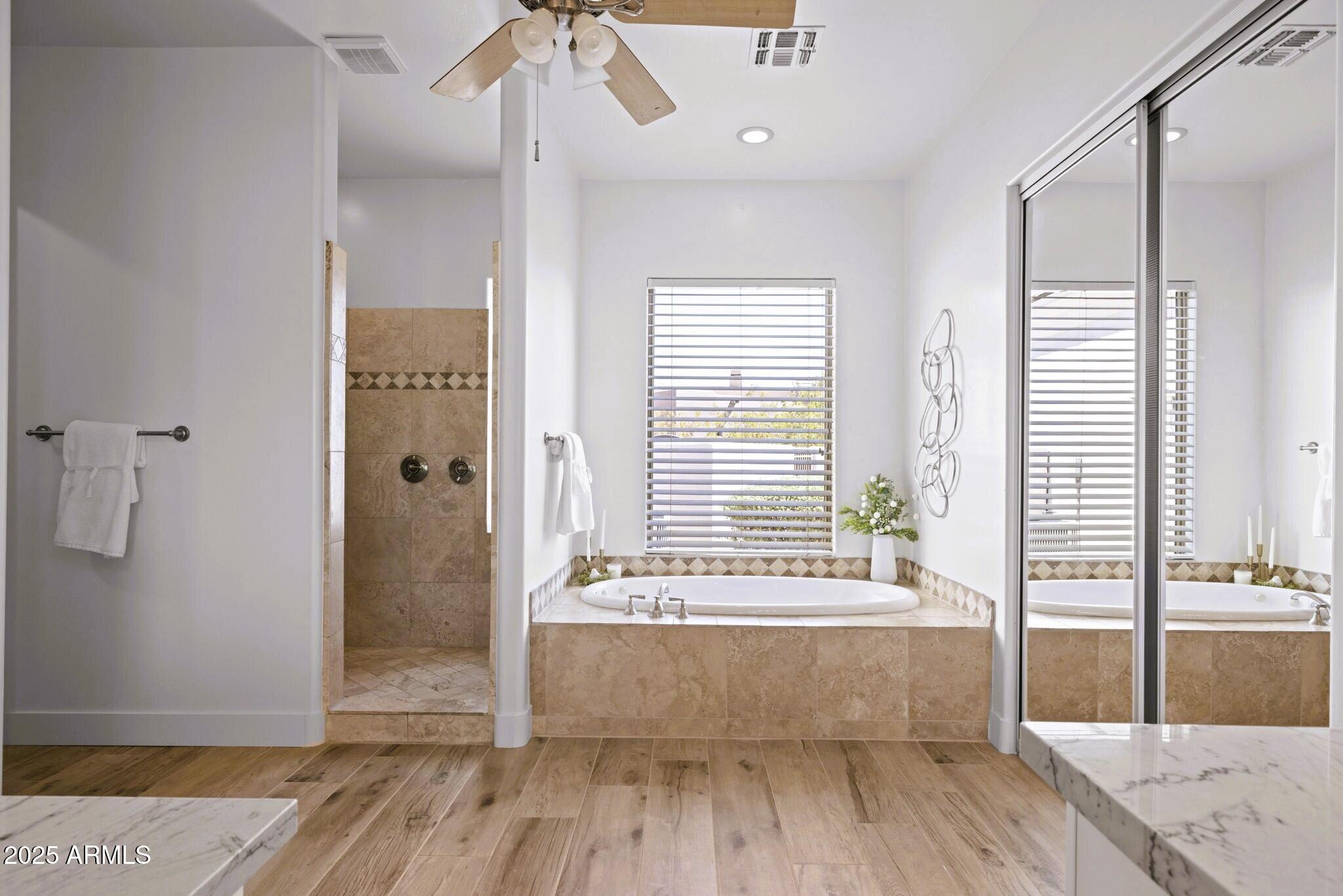 3946 N PINNACLE HILLS Circle