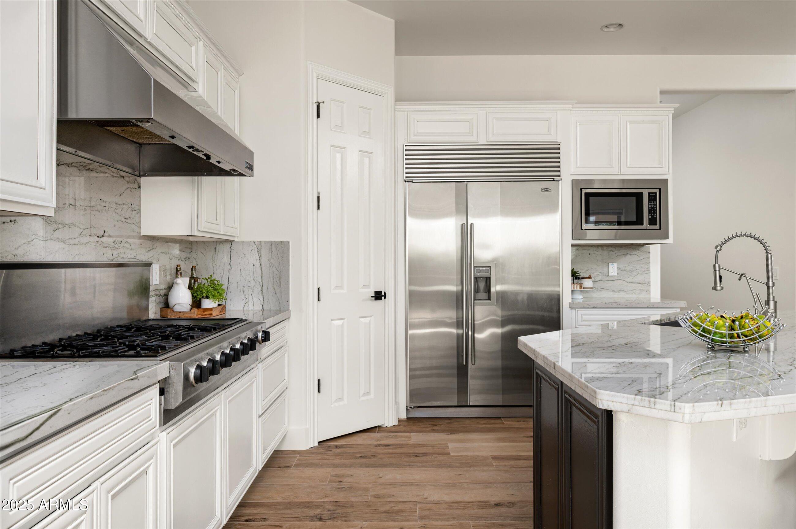 3946 N PINNACLE HILLS Circle