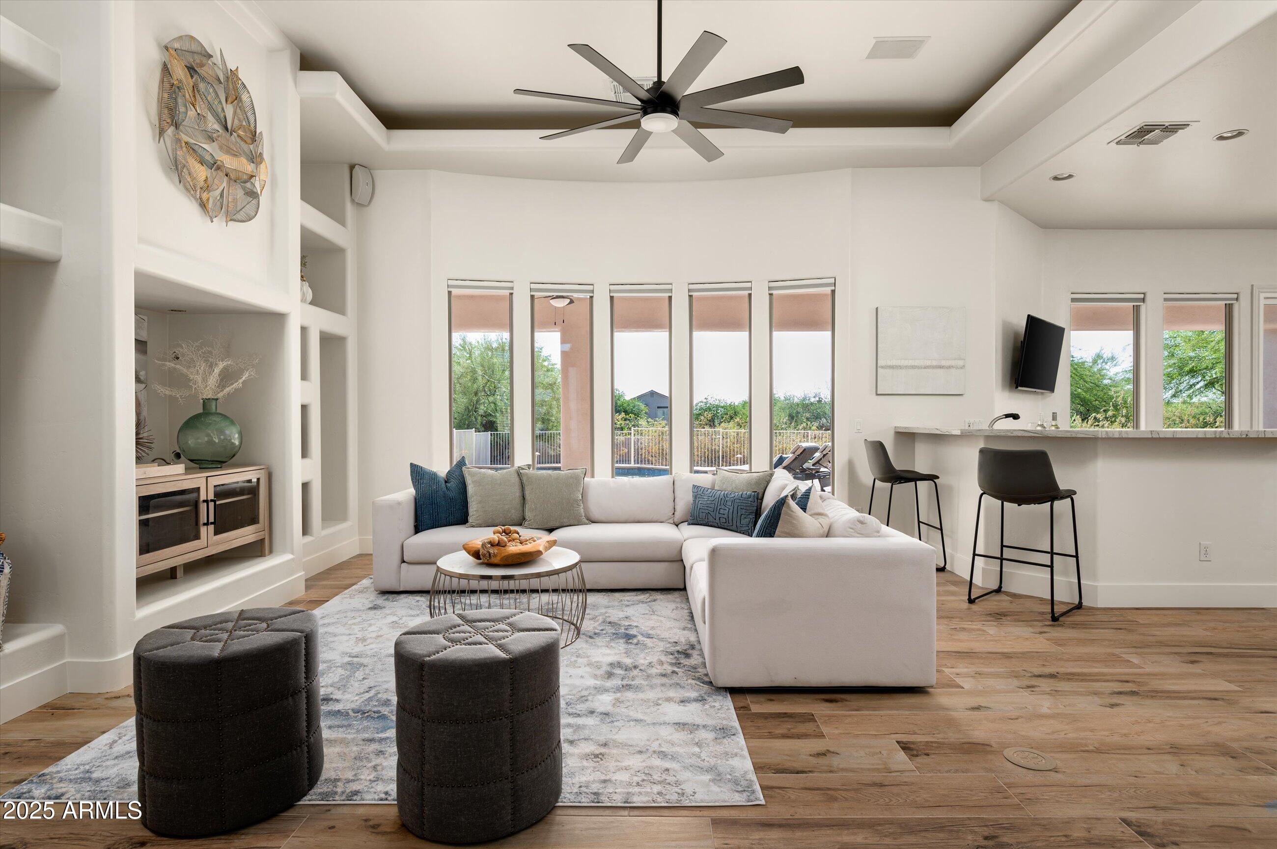 3946 N PINNACLE HILLS Circle