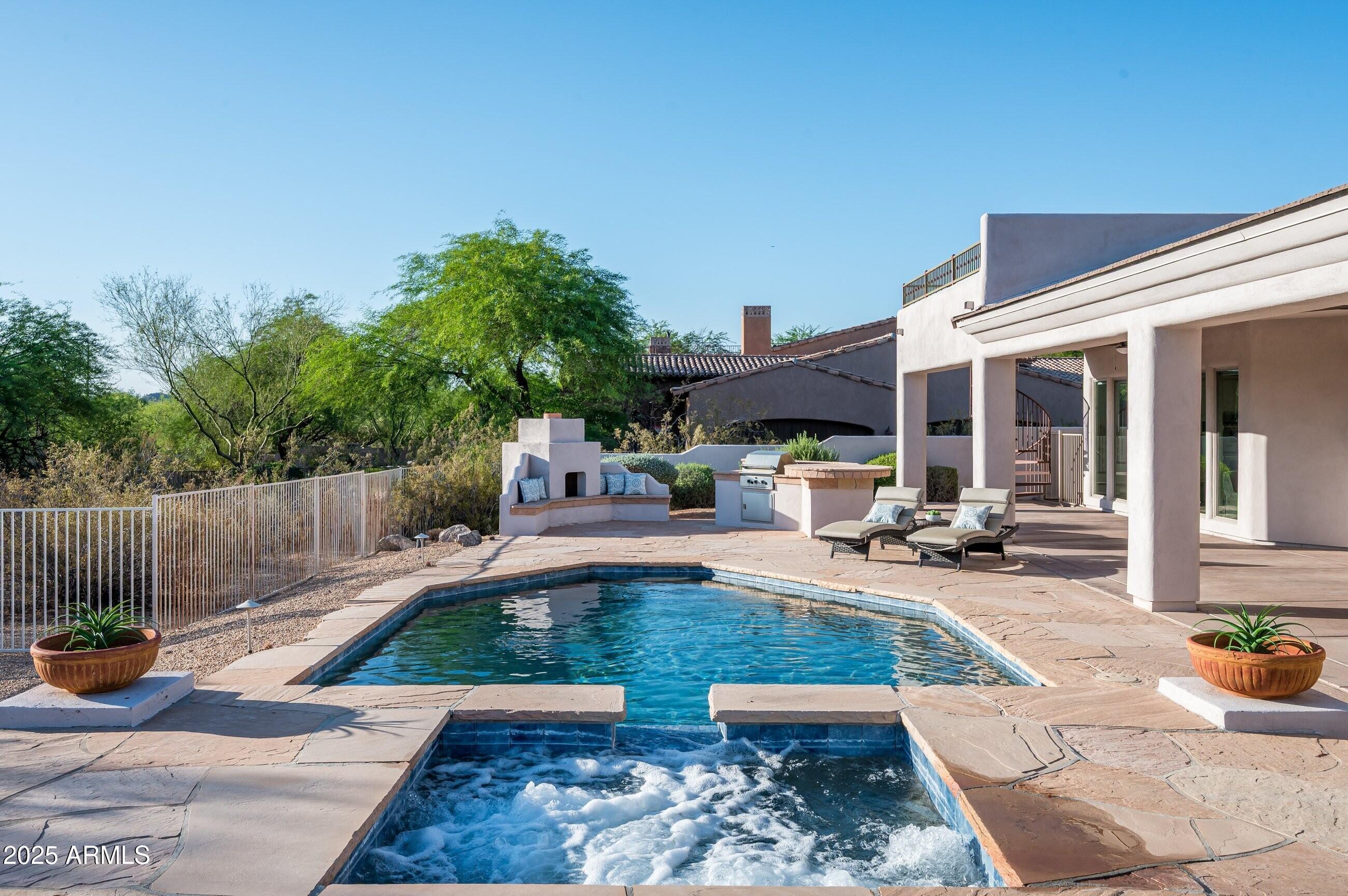 3946 N PINNACLE HILLS Circle