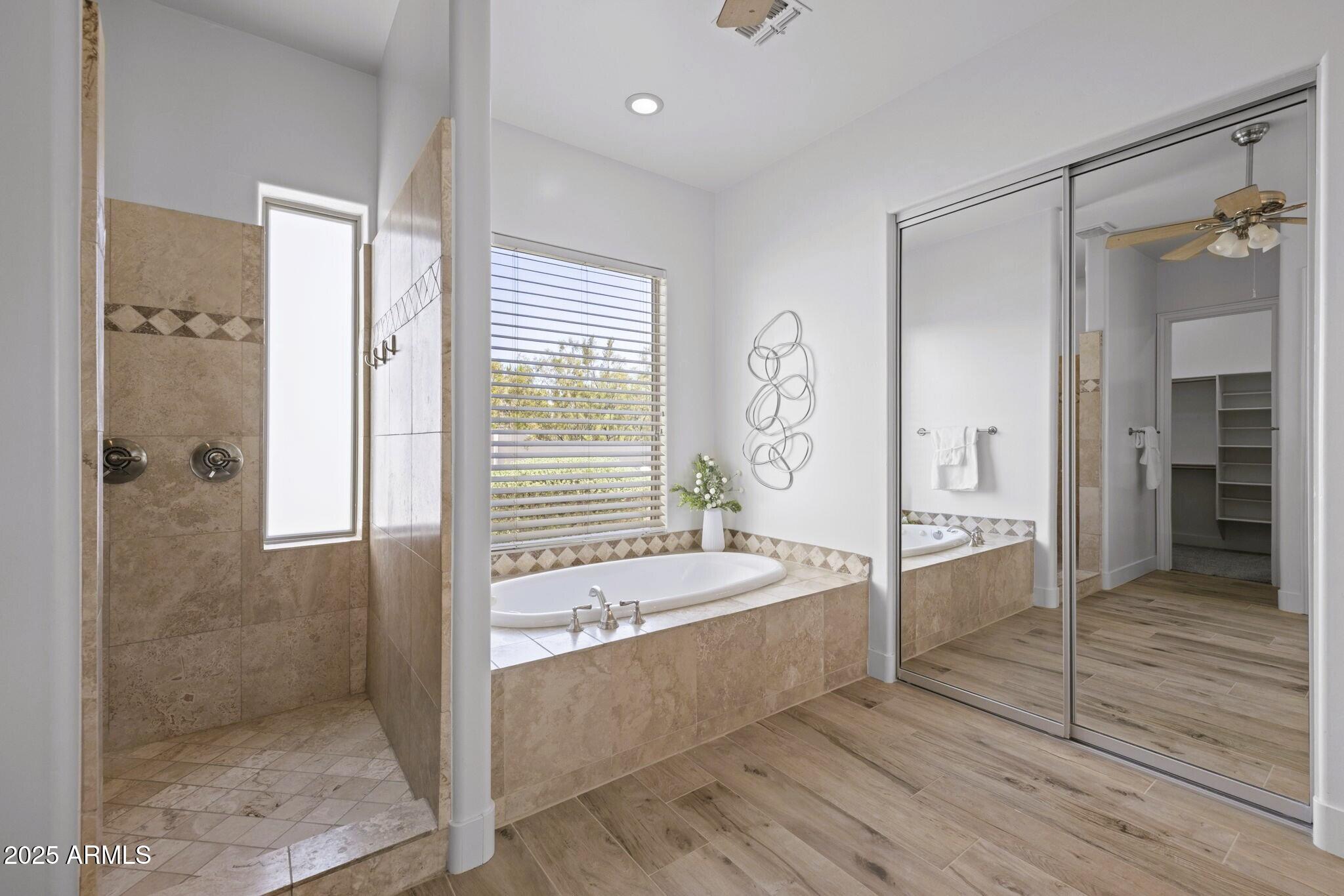 3946 N PINNACLE HILLS Circle