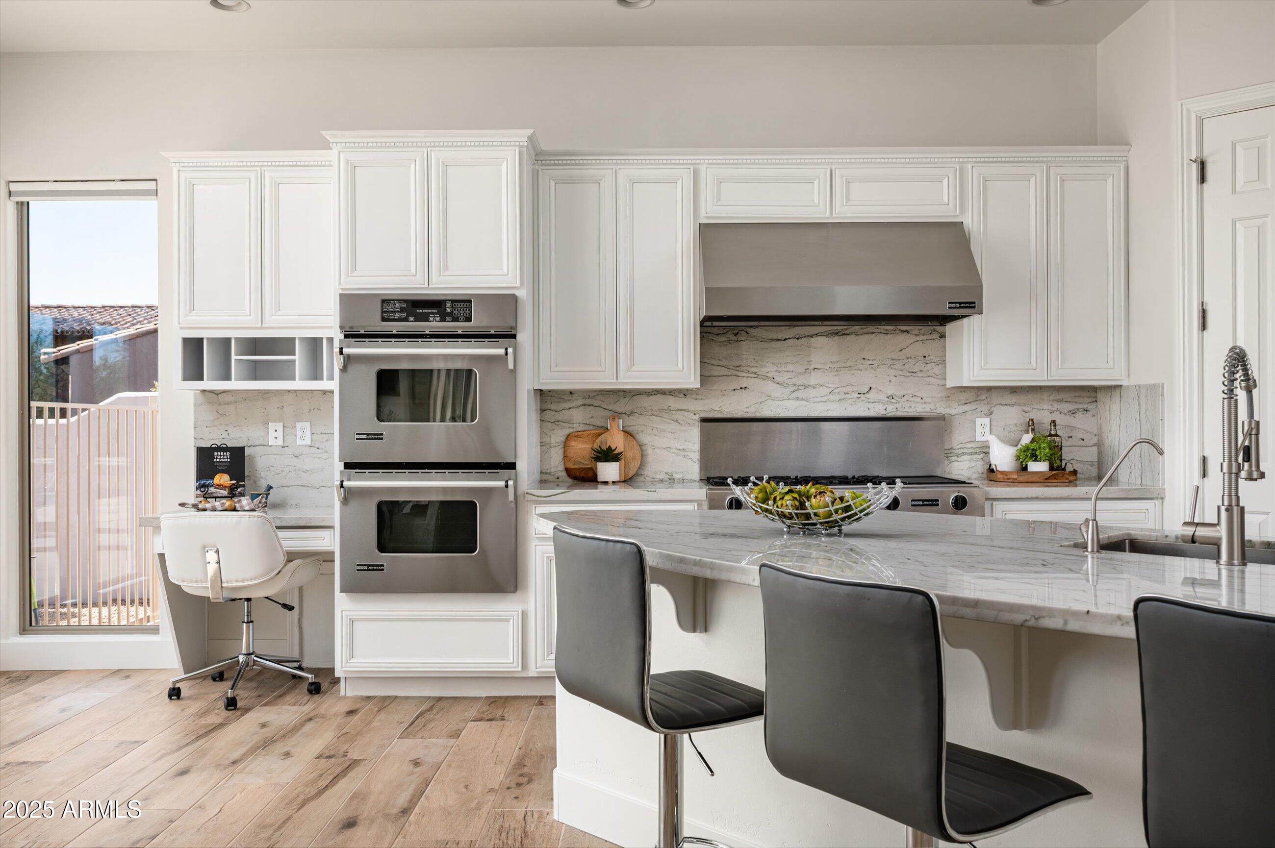 3946 N PINNACLE HILLS Circle