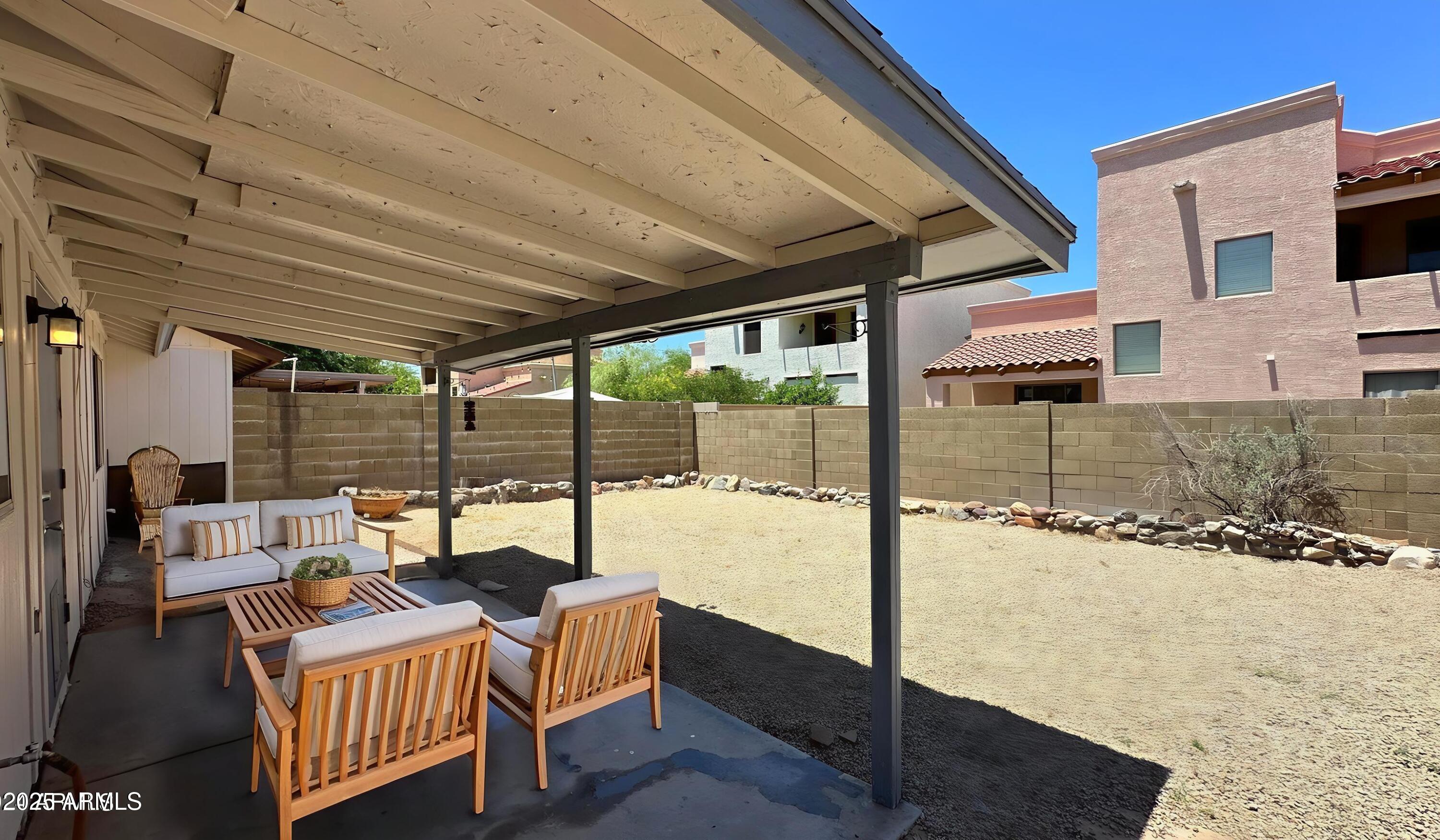 1614 E SANDRA Terrace