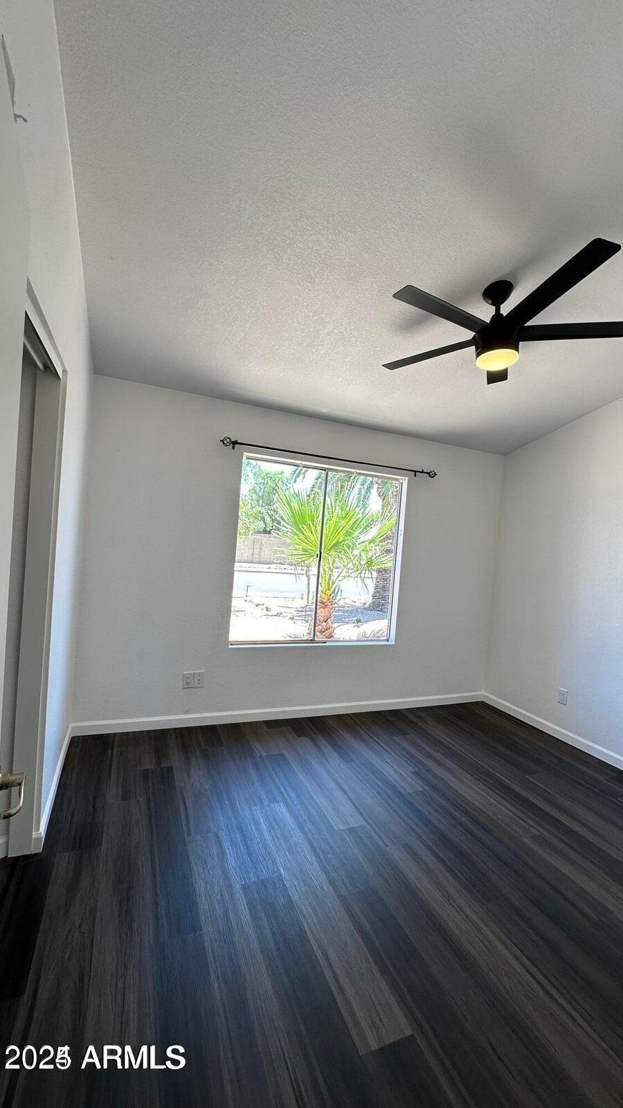 1614 E SANDRA Terrace