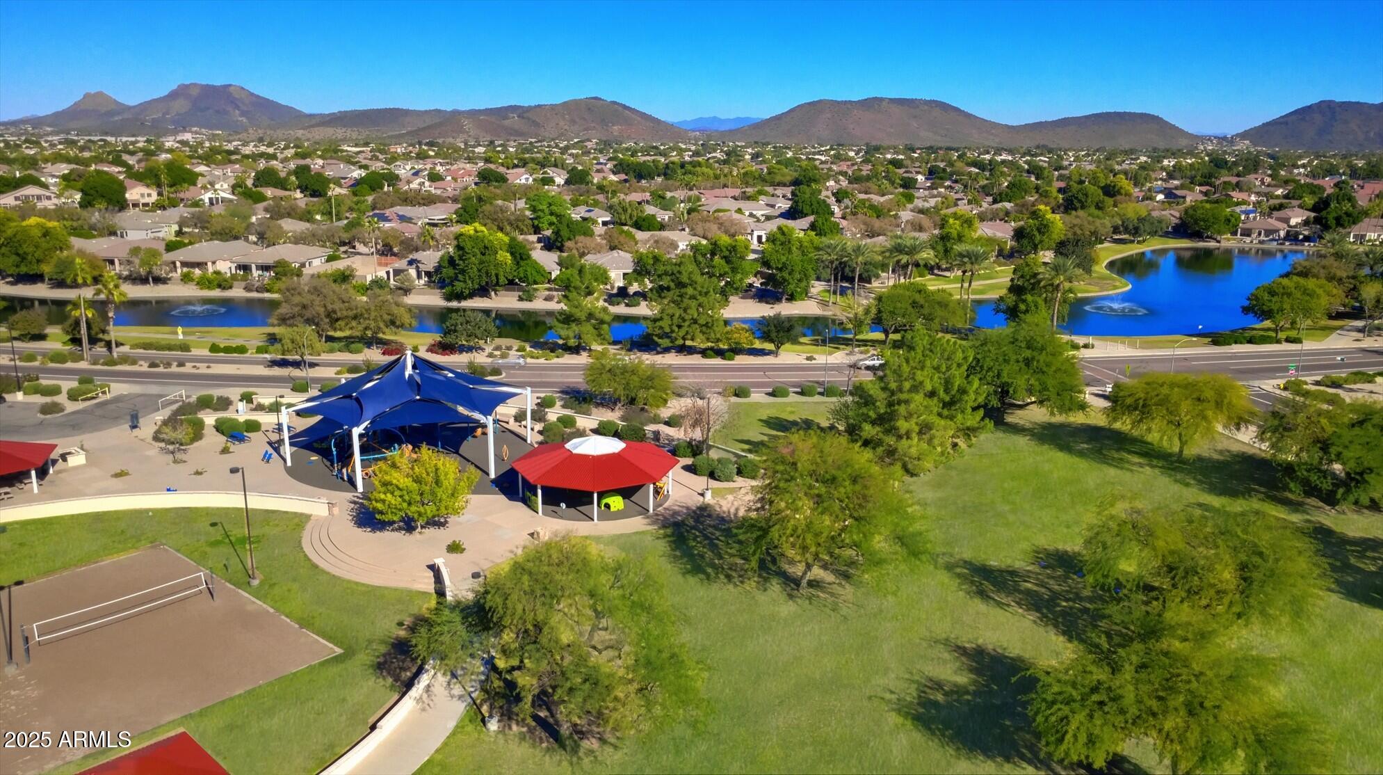 7054 W PONTIAC Drive