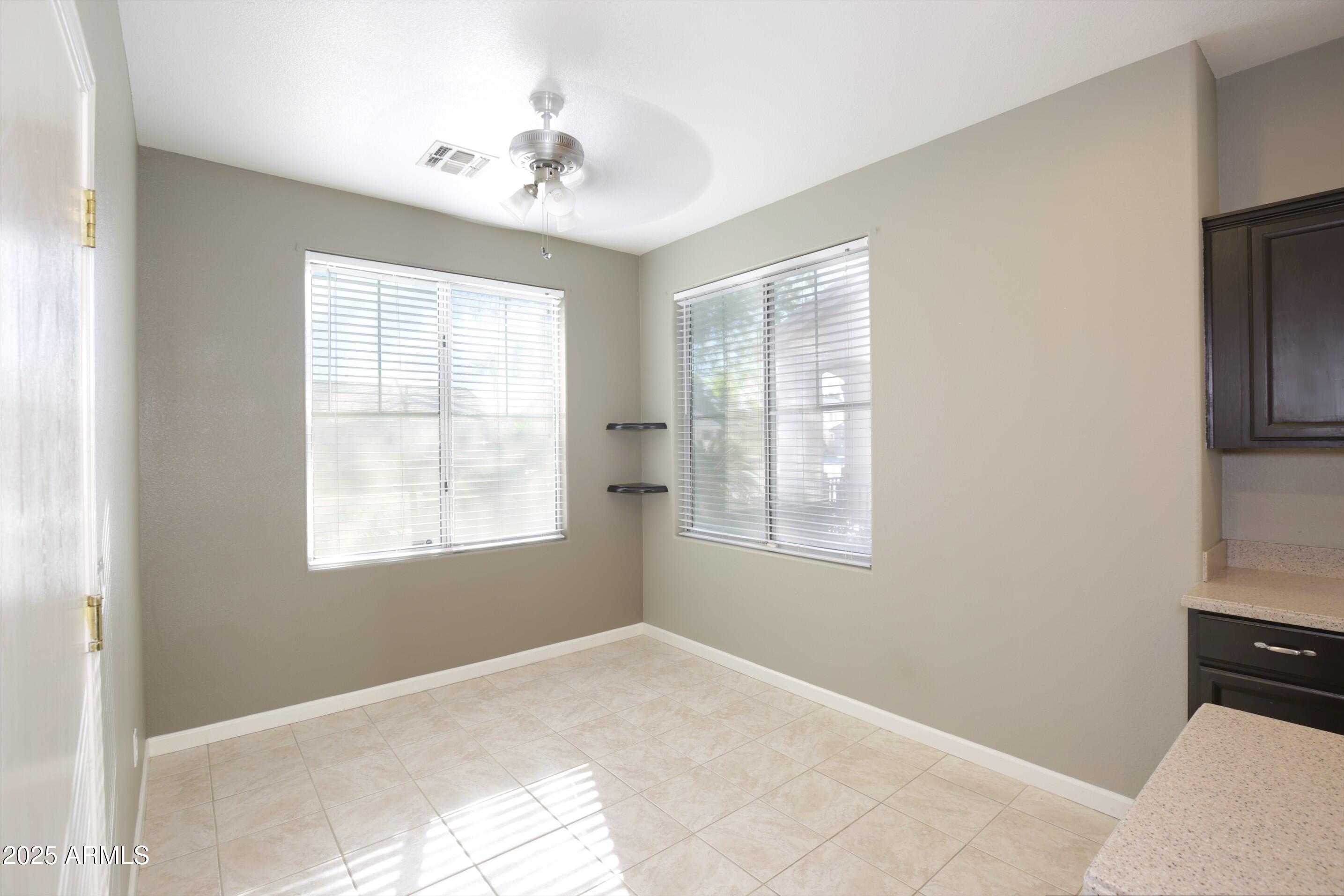 7054 W PONTIAC Drive