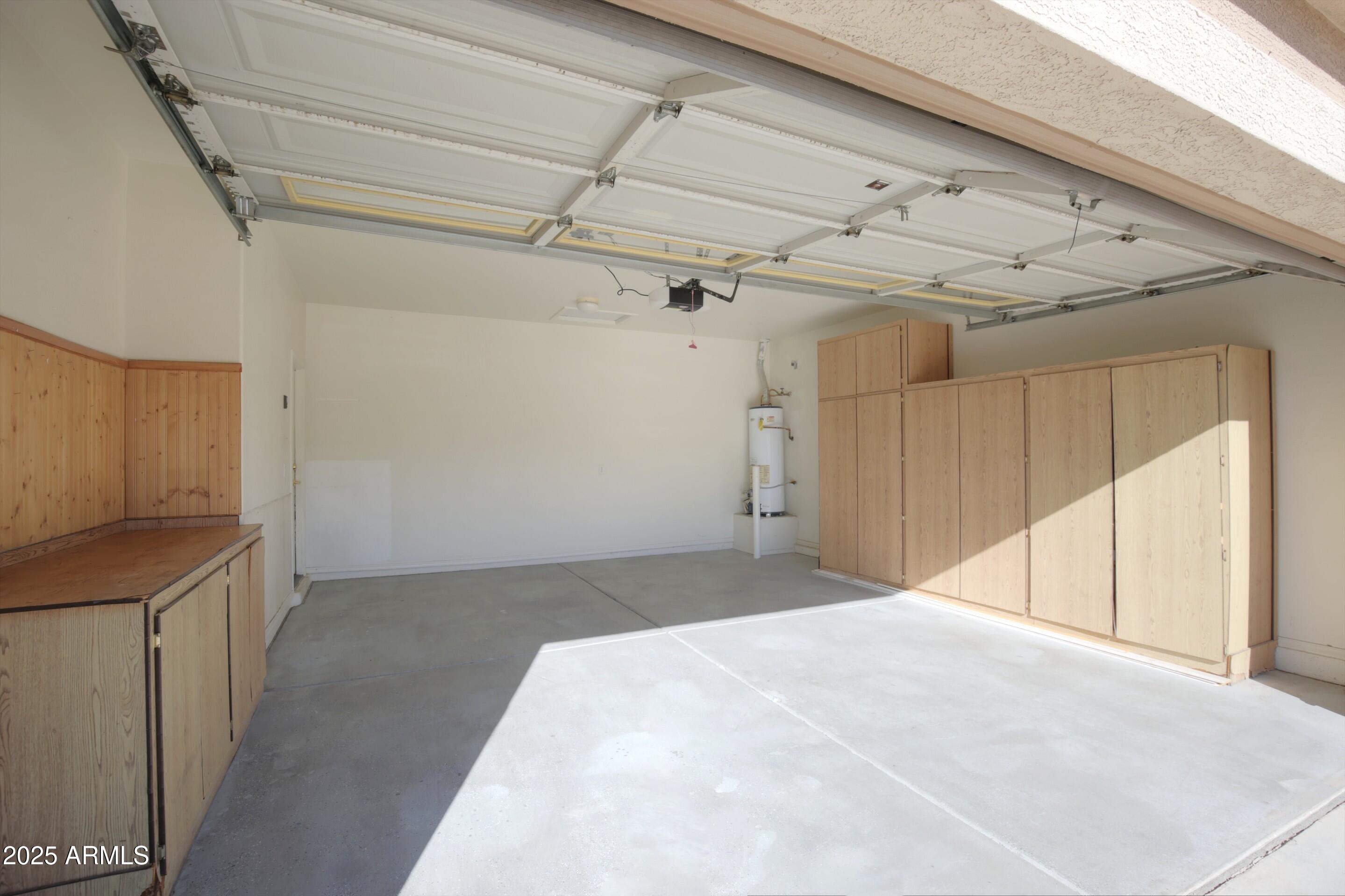 7054 W PONTIAC Drive