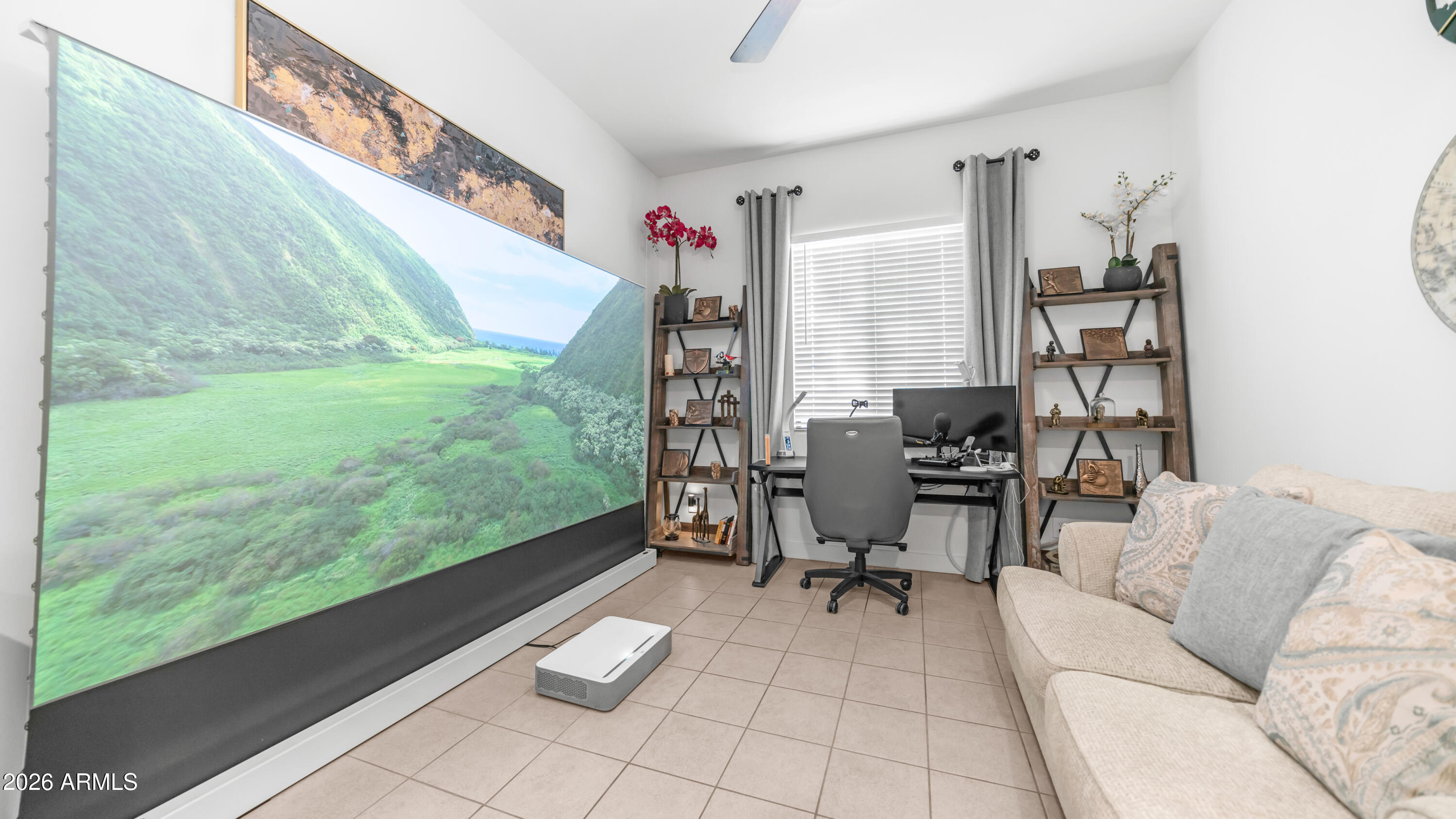 8022 W NORTHVIEW Avenue