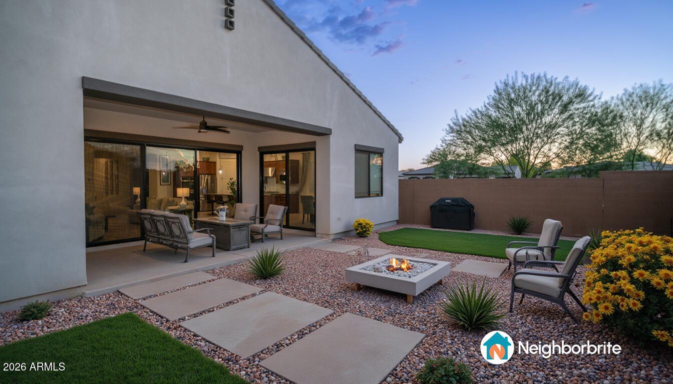 8022 W NORTHVIEW Avenue