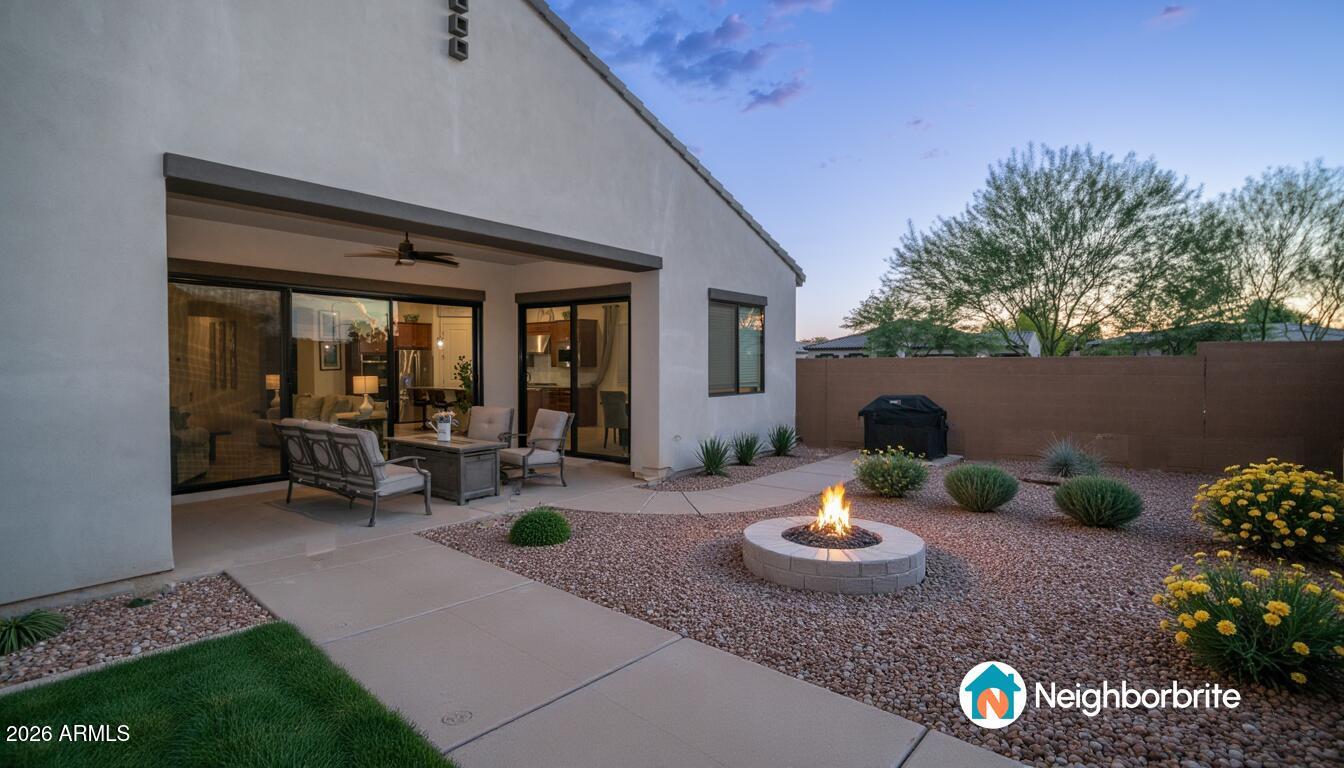 8022 W NORTHVIEW Avenue