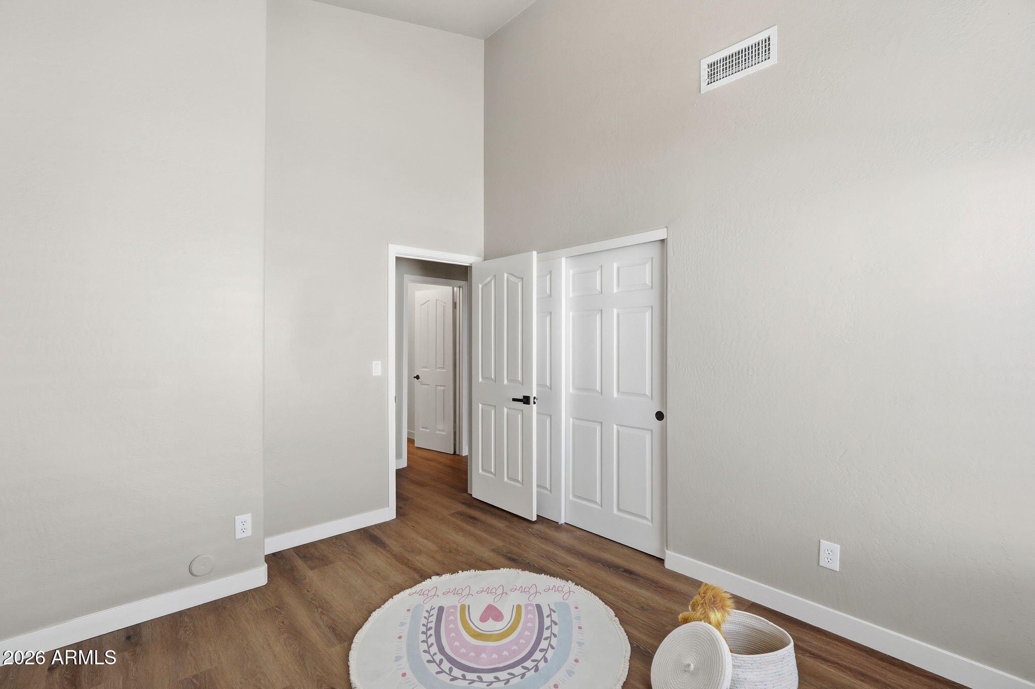 5322 W WETHERSFIELD Drive