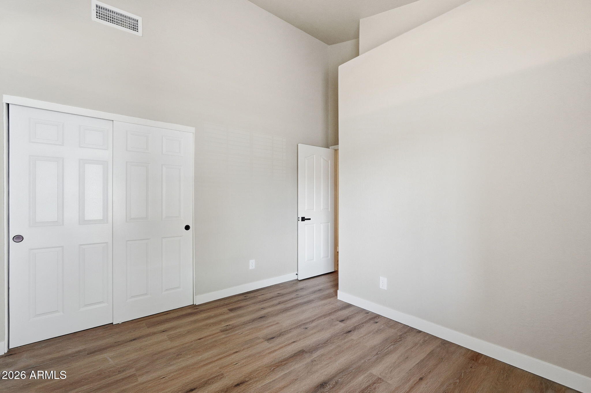 5322 W WETHERSFIELD Drive