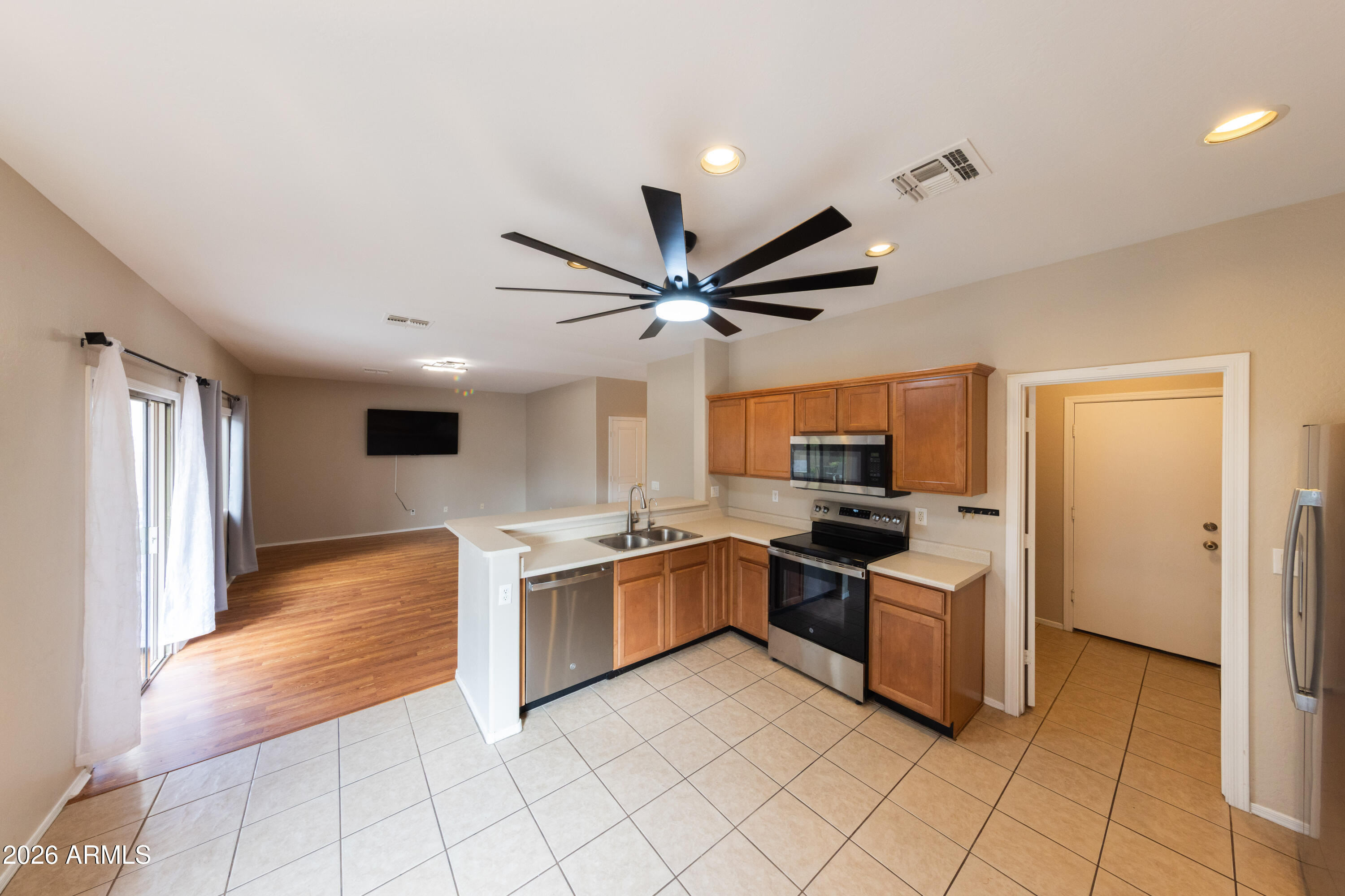 3643 W MEDINAH Court