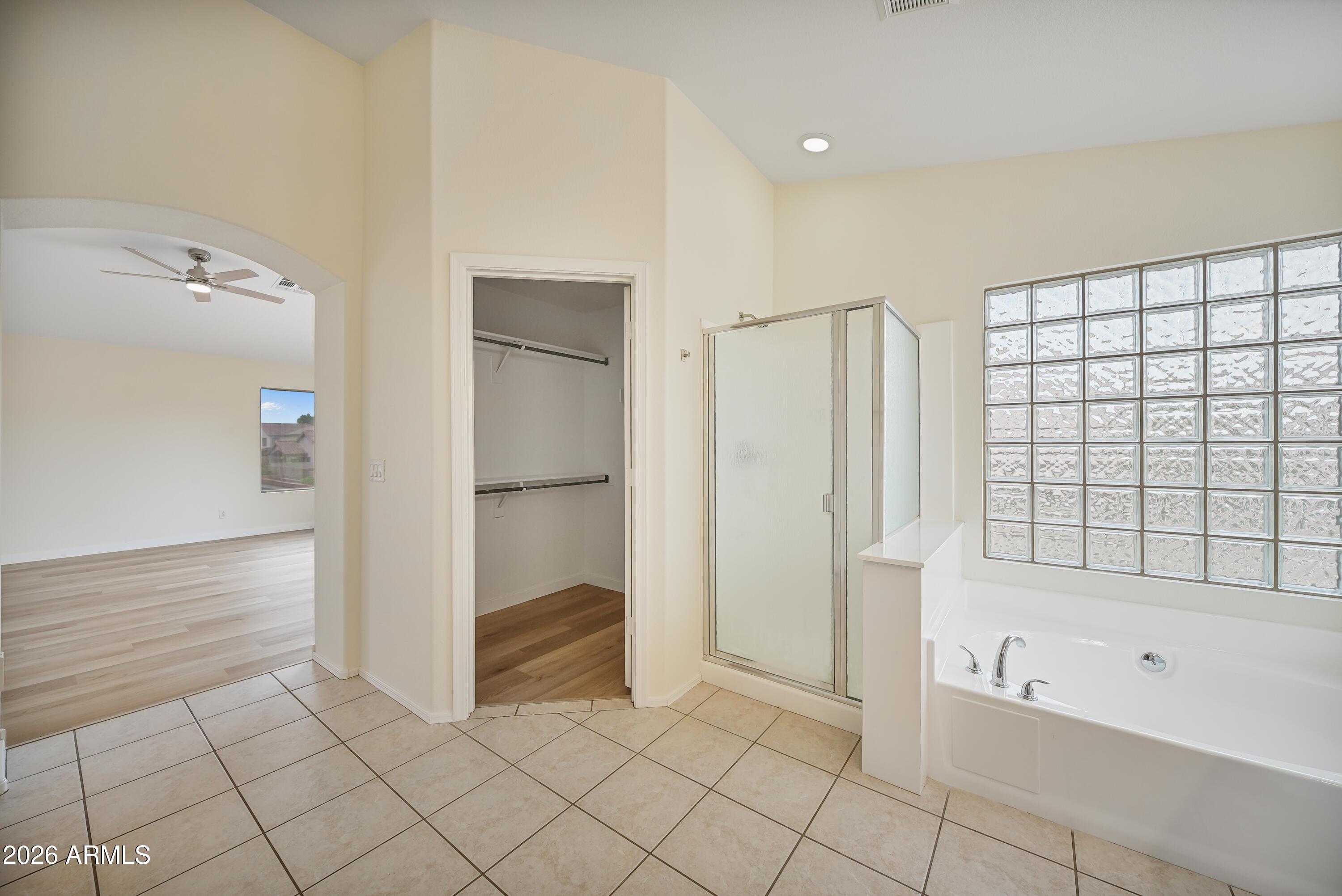 7456 W POTTER Drive