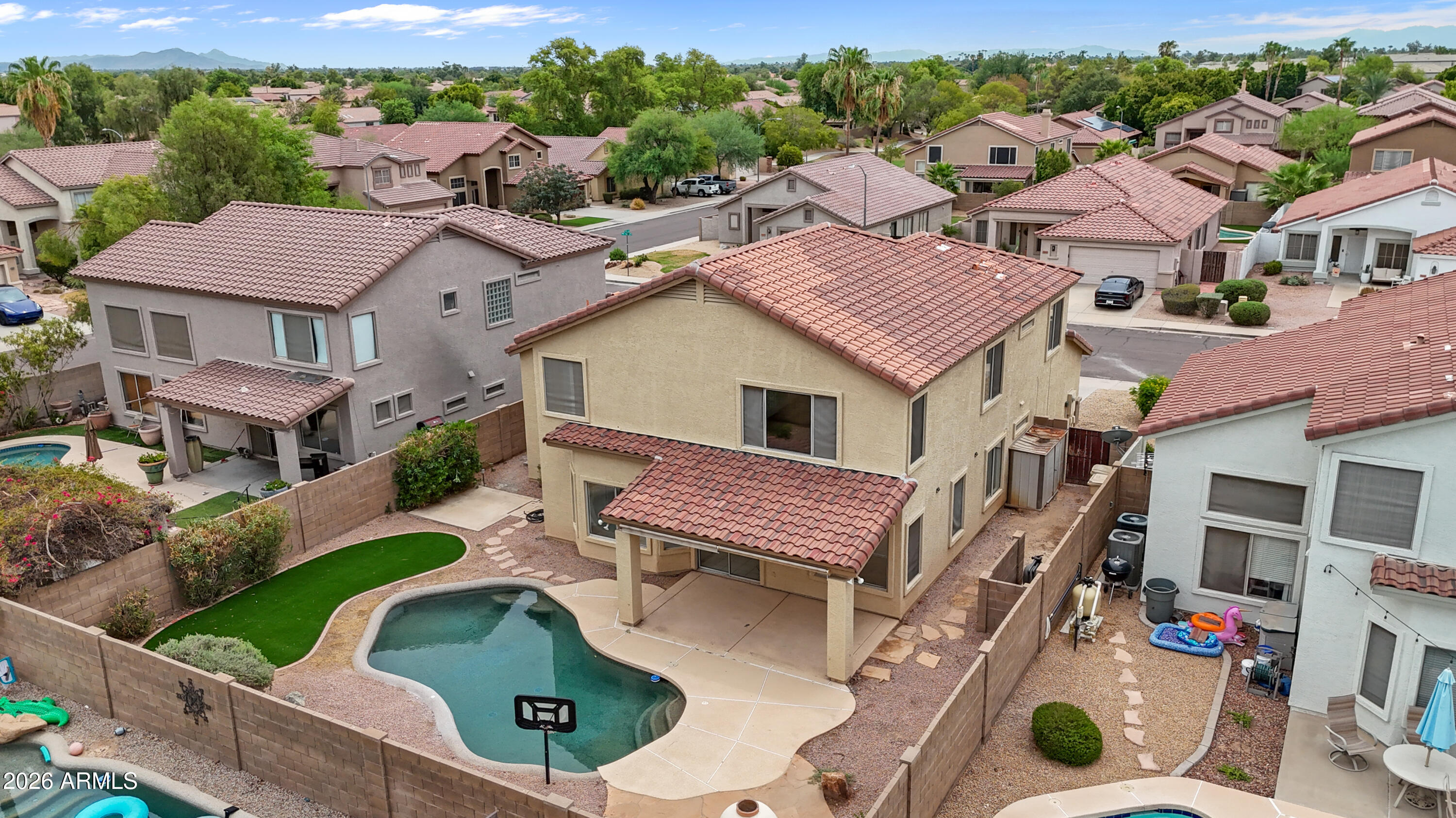 7456 W POTTER Drive