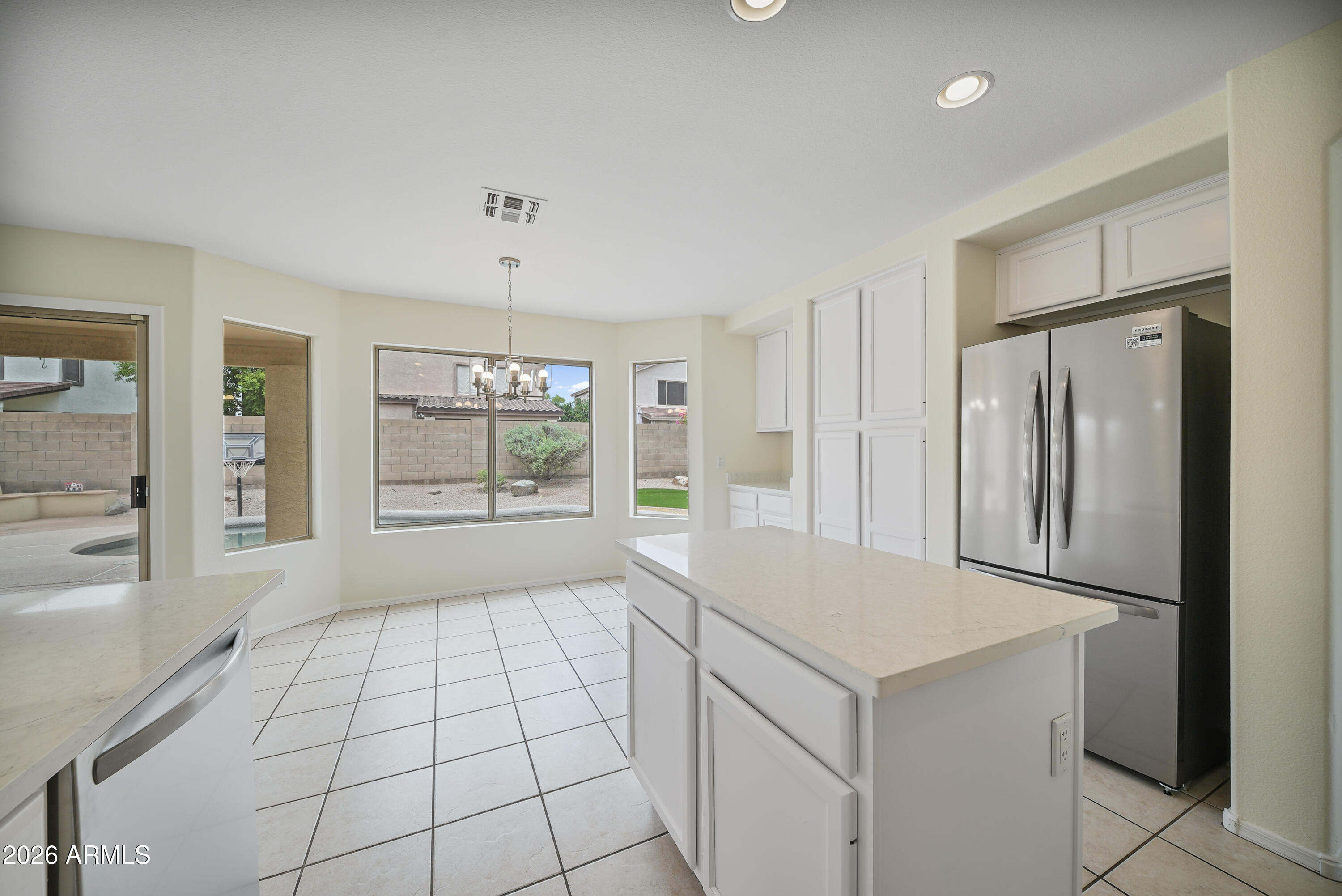 7456 W POTTER Drive