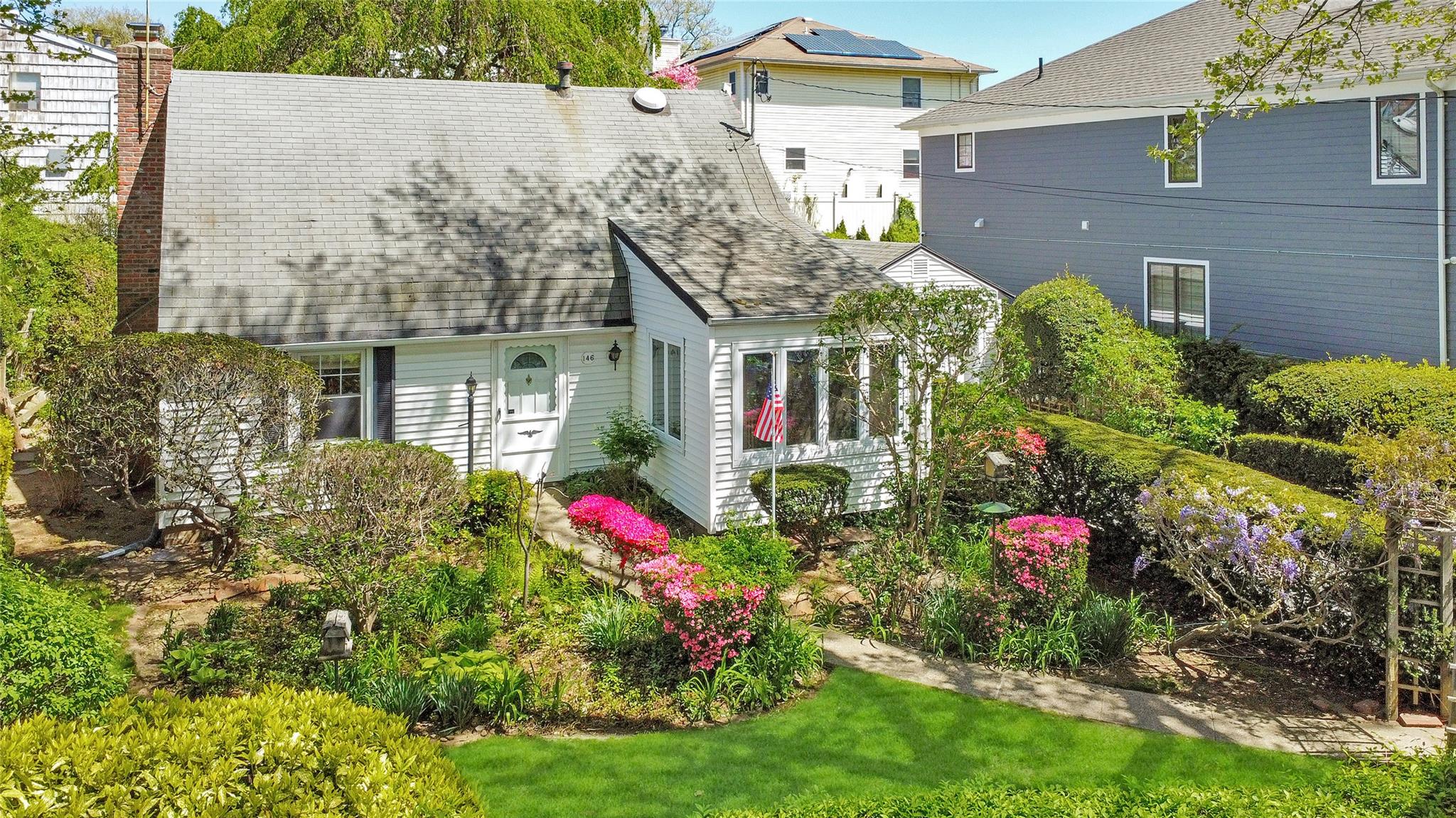 146 Deepdale Parkway