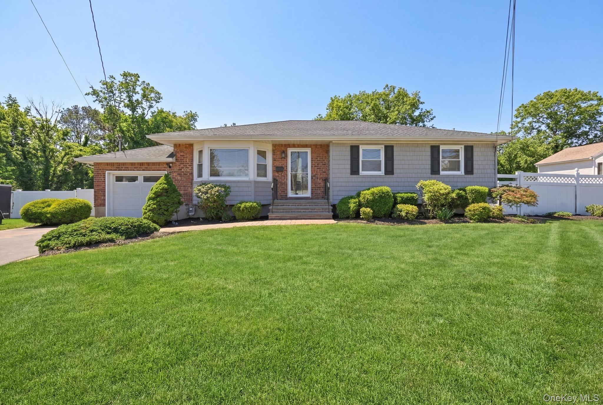 80 W Walnut Street