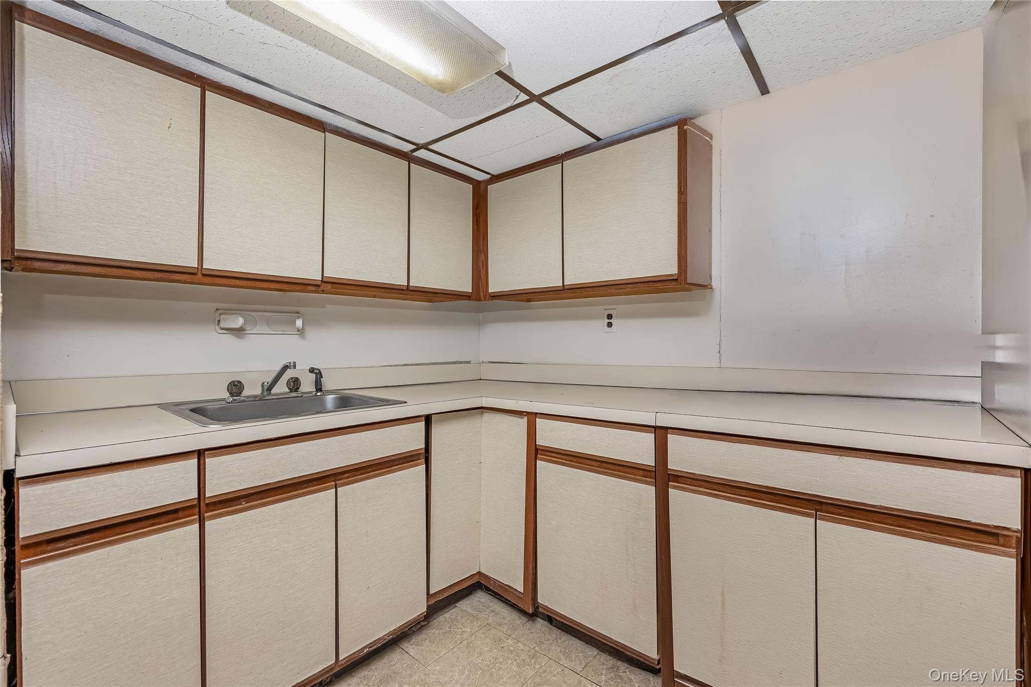384 S 11th Street