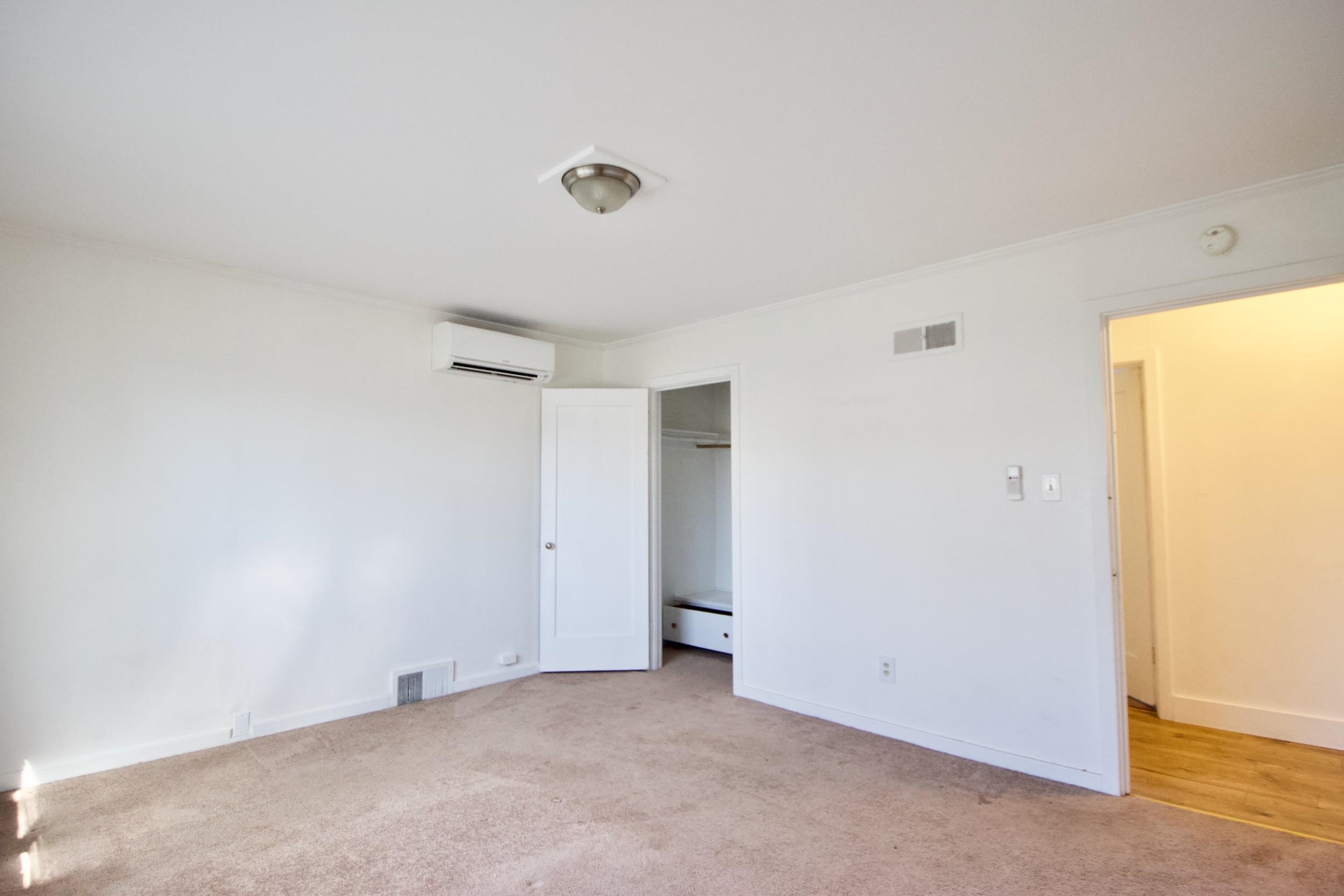 300 Herzog Boulevard