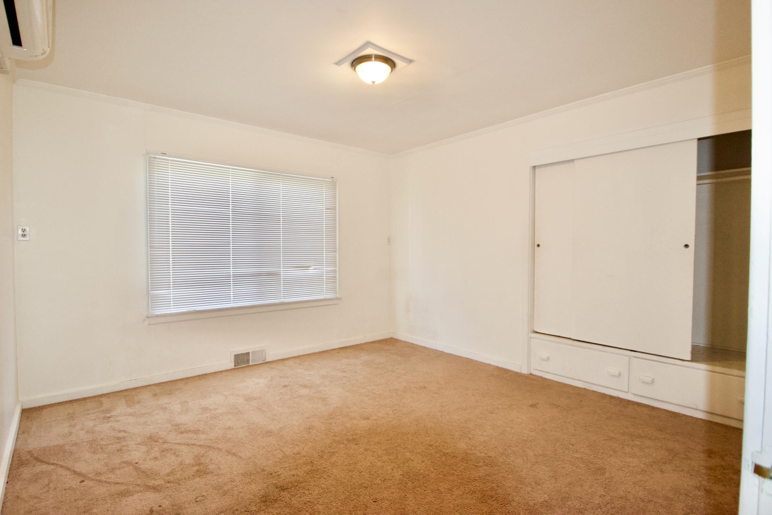 300 Herzog Boulevard