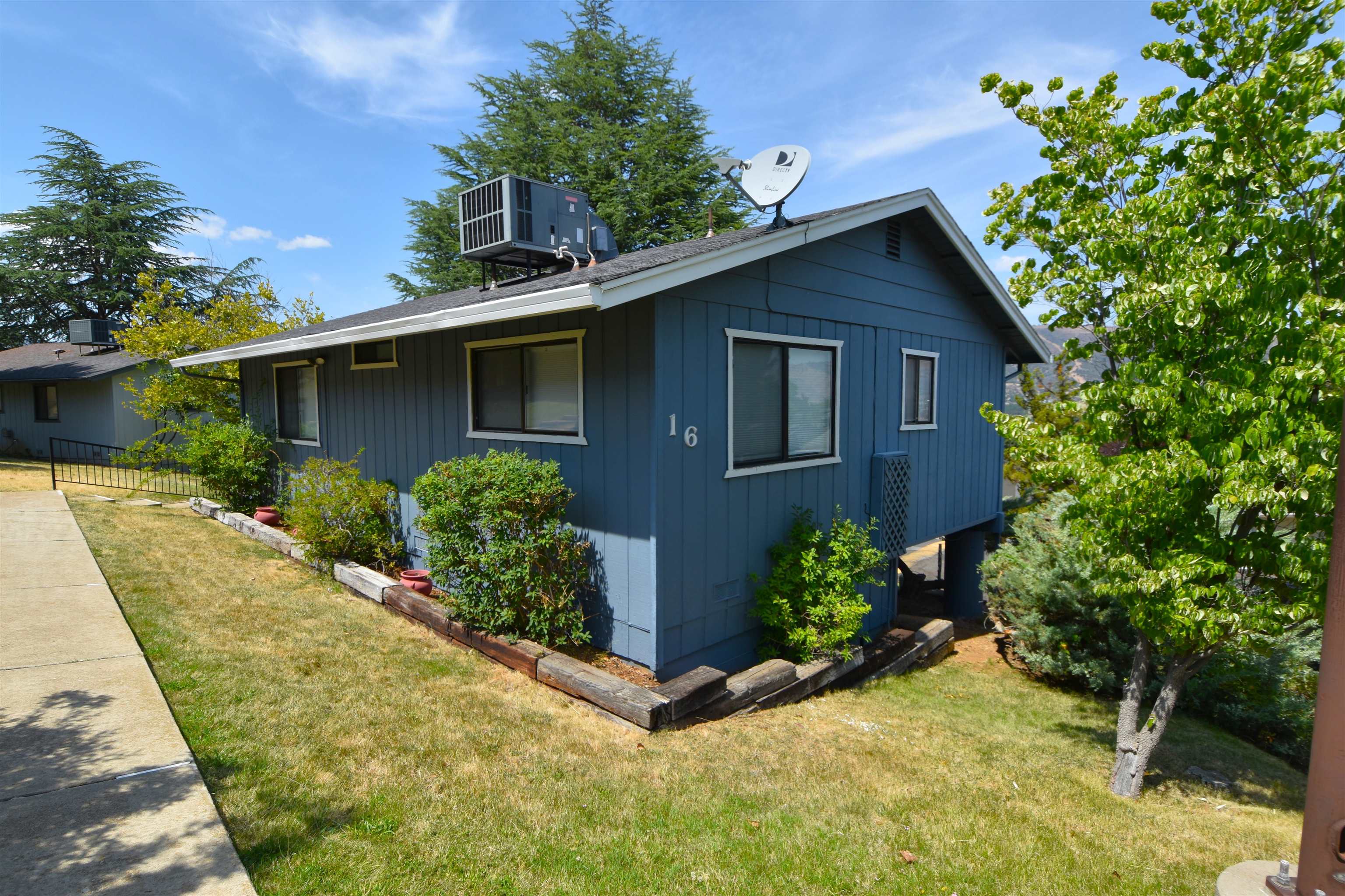 801 Sierra Vista Way #16