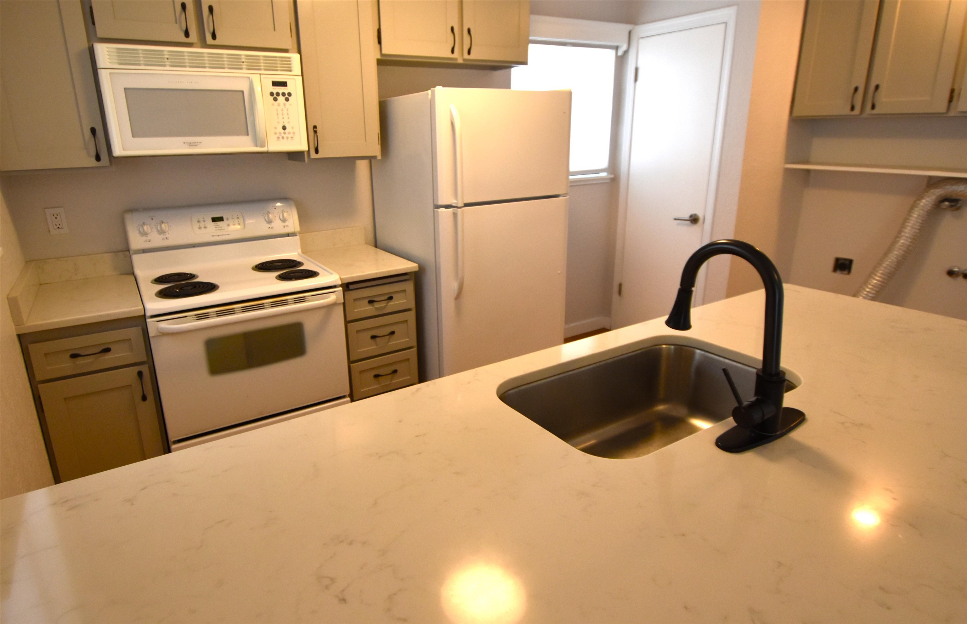 801 Sierra Vista Way #16