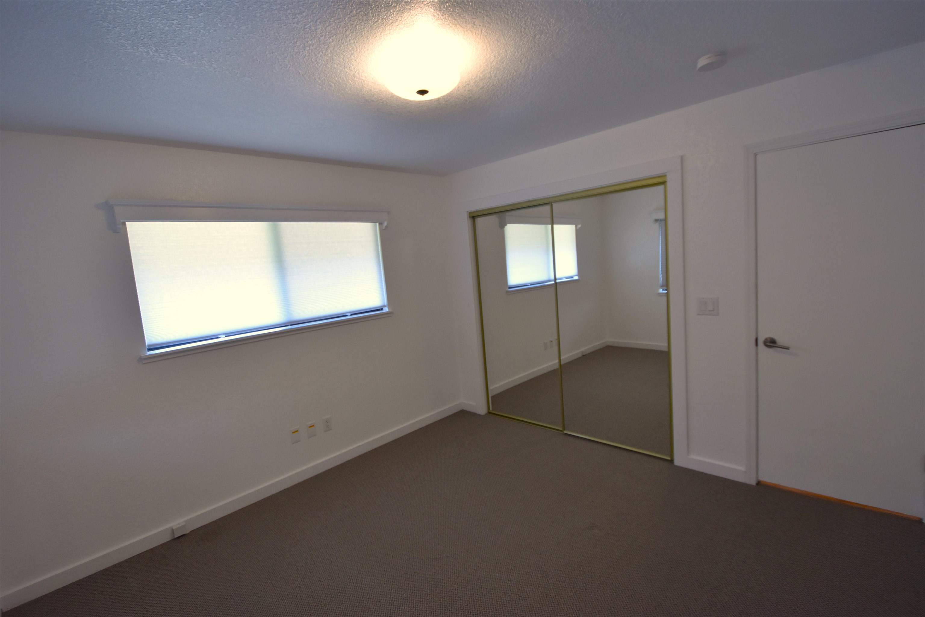 801 Sierra Vista Way #16