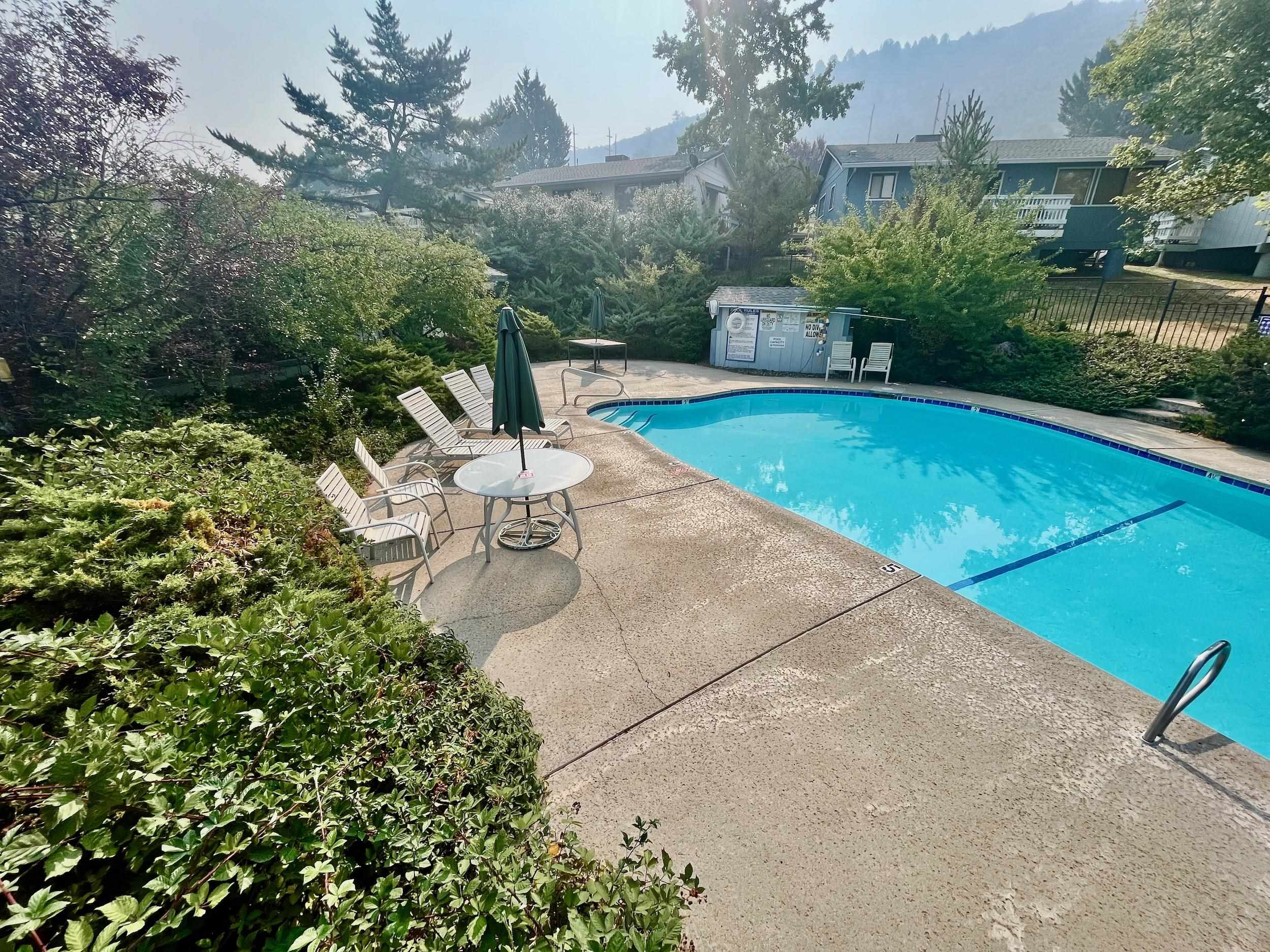 801 Sierra Vista Way #16