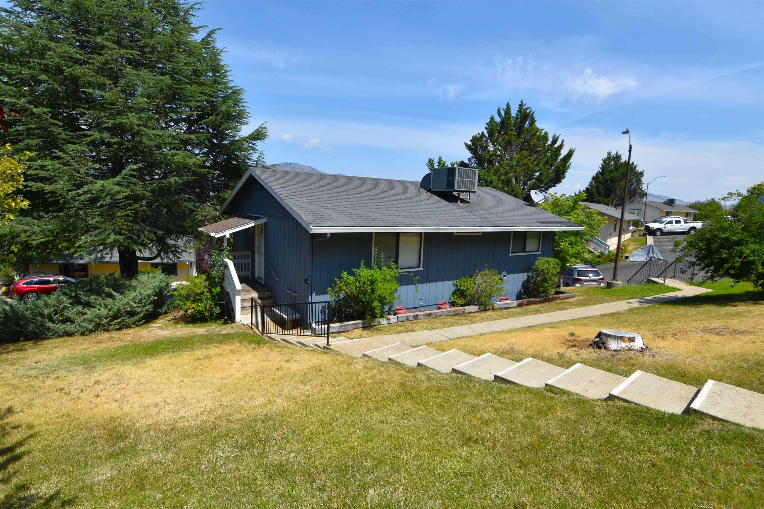 801 Sierra Vista Way #16