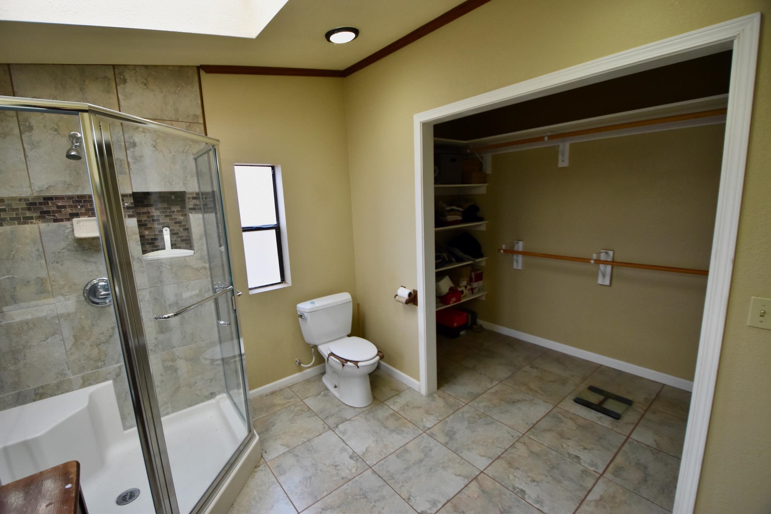 8331 Siskiyou Boulevard