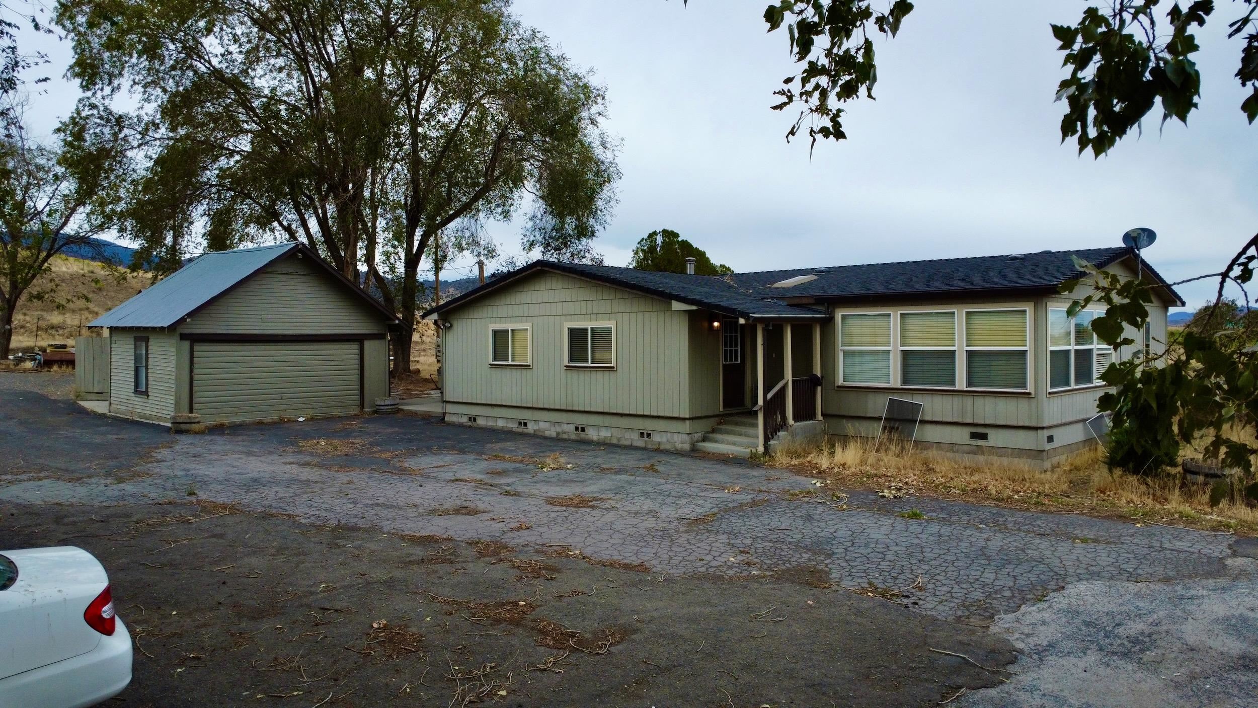 8331 Siskiyou Boulevard